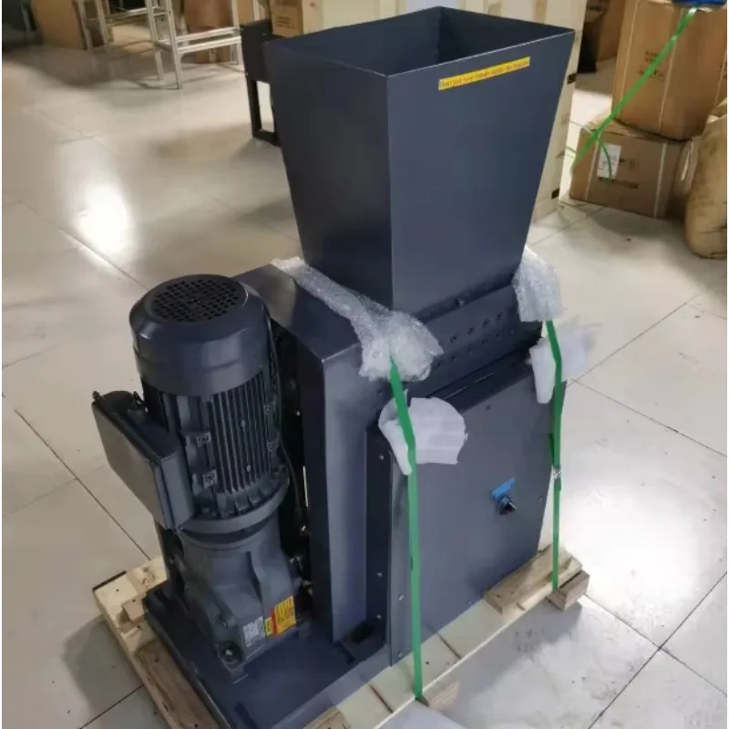 Small Waste Plastic Rubber Metal Recycling Waste Small Lab Crushing Mini Shredder Machine
Small Waste Plastic Rubber Metal Recycling Waste Small Lab Crushing Mini Shredder Machine