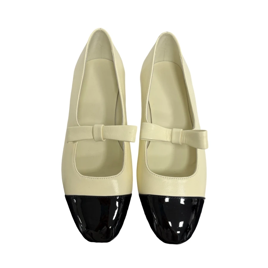 26Top-grain cow leather Slip-On Shoes Lightweight Non-Slip Soft Breathable Flats Soft Slip-On Non-Slip Breathable Shoes BE1001
26Top-grain cow leather Slip-On Shoes Lightweight Non-Slip Soft Breathable Flats Soft Slip-On Non-Slip Breathable Shoes BE1001