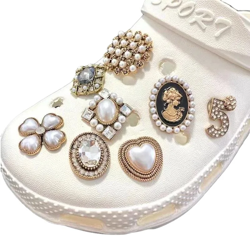 1pcs Metal Pearl Shoes Charms With Detachable Flower Buckle For Garden Shoes, Great Holiday Gifts
1pcs Metal Pearl Shoes Charms With Detachable Flower Buckle For Garden Shoes, Great Holiday Gifts