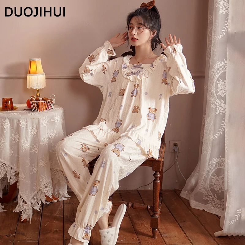 DUOJIHUI Осенняя Классическая Свободная Женская пижама из двух частей, новый милый пуловер, простые брюки, модная повседневная домашняя пижама для женщин
DUOJIHUI Осенняя Классическая Свободная Женская пижама из двух частей, новый милый пуловер, простые брюки, модная повседневная домашняя пижама для женщин