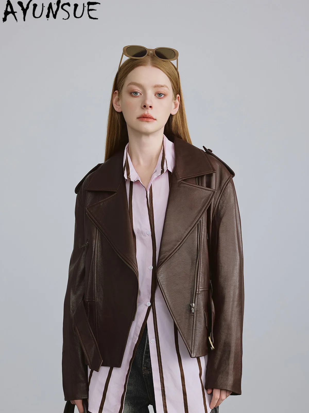 AYUNSUE Real Leather Jacket Woman Oil Wax Sheepskin Coat Women Trendy Autumn Clothes Belt Motocycle Jackets Дубленка Женская
AYUNSUE Real Leather Jacket Woman Oil Wax Sheepskin Coat Women Trendy Autumn Clothes Belt Motocycle Jackets Дубленка Женская