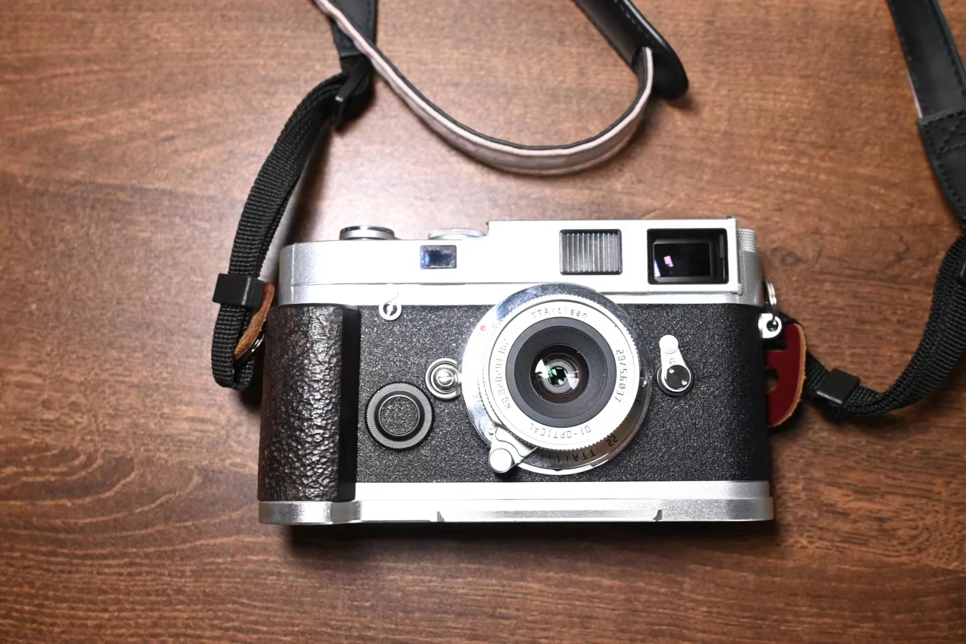 For leica M6 M7 MP Camera accessories New ultra-light ebony wooden L Type Bracket Tripod Ball head Plate Base Grip Handle
For leica M6 M7 MP Camera accessories New ultra-light ebony wooden L Type Bracket Tripod Ball head Plate Base Grip Handle