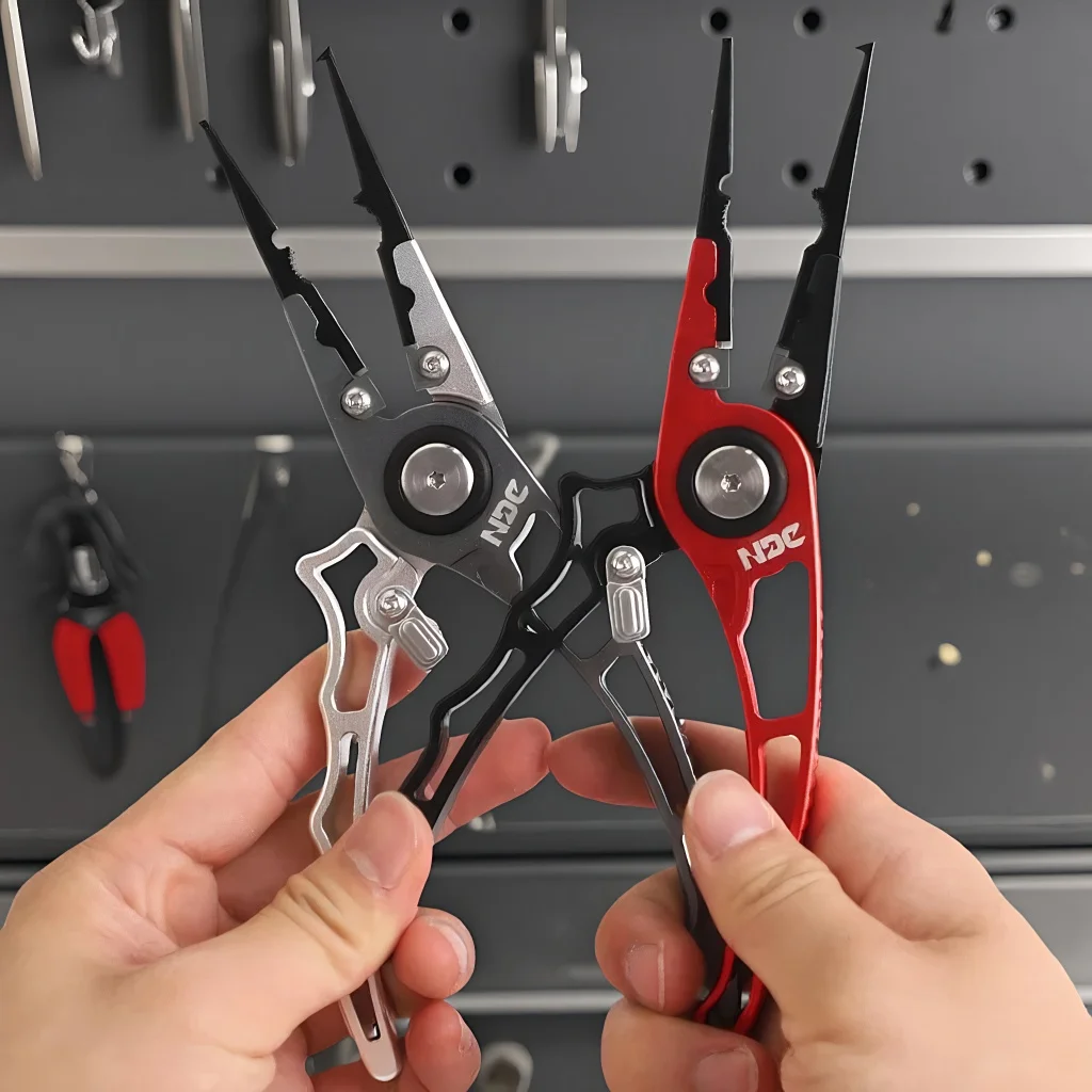 Профессиональный набор рыболовных инструментов, мультиплоскогубцы из нержавеющей стали со встроенным резаком лески для рыболов
Профессиональный набор рыболовных инструментов, мультиплоскогубцы из нержавеющей стали со встроенным резаком лески для рыболов