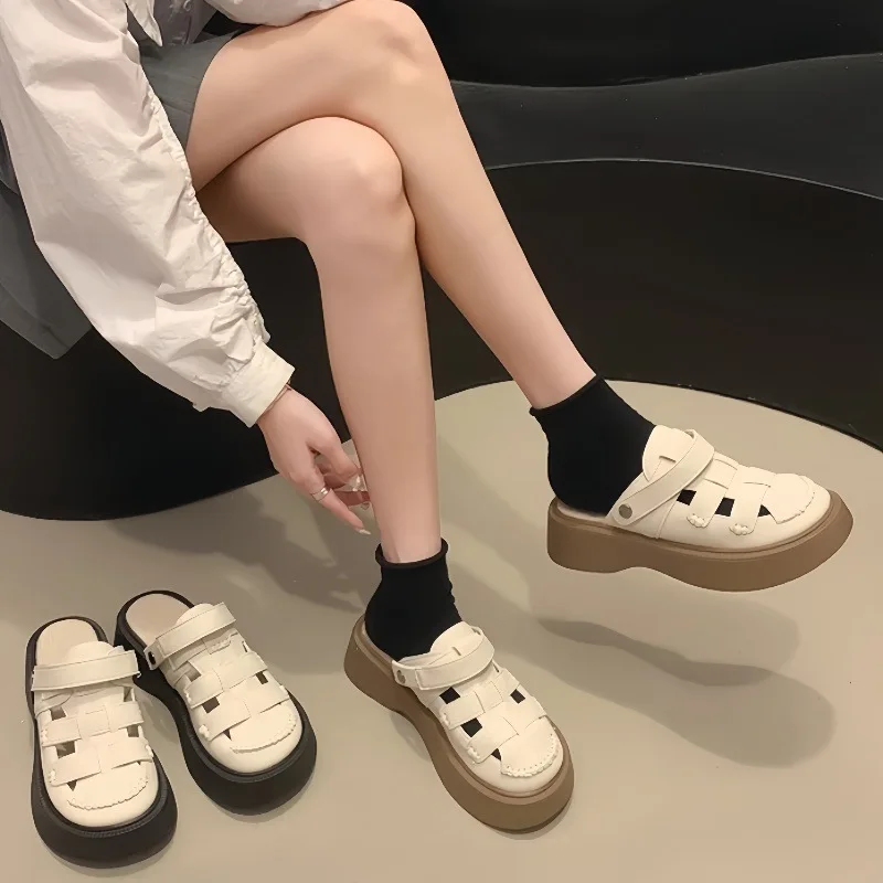 2025 Summer New Fashionable Versatile Sponge Cake Metal Cover With Toe Height Increase, Cool Drag, Thick Bottom
2025 Summer New Fashionable Versatile Sponge Cake Metal Cover With Toe Height Increase, Cool Drag, Thick Bottom