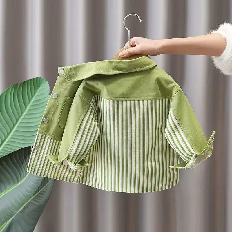 Boys' Spring Coat 2025 New Fashionable Boys' Baby Splicing Striped Top Children's Autumn Shirt Trend Kids Clothing
Boys' Spring Coat 2025 New Fashionable Boys' Baby Splicing Striped Top Children's Autumn Shirt Trend Kids Clothing
