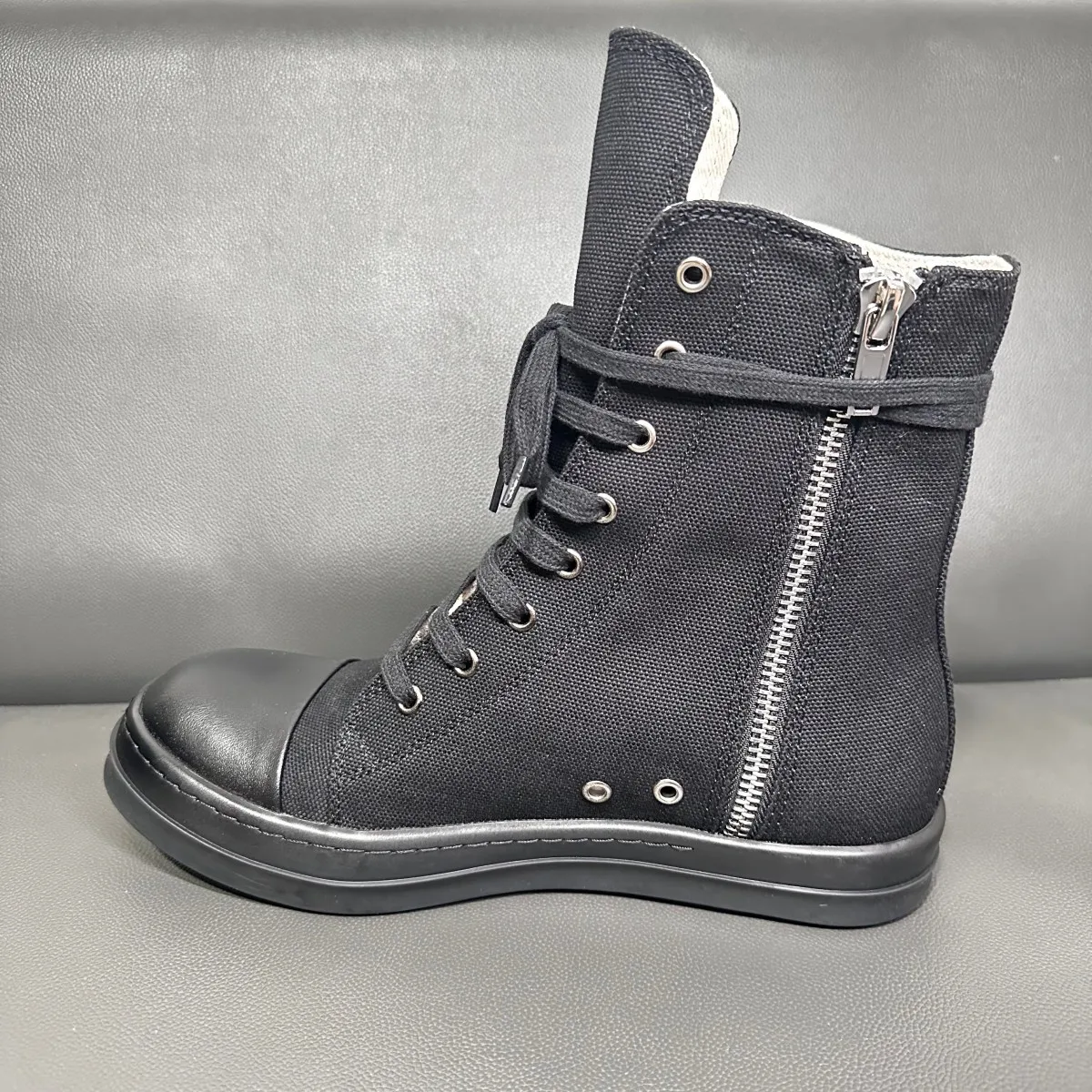 Ro Classic Boots Men Shoe Women Sneaker Full Black Canvas High Top Shoes Casual Sneakers Zipper Lace Up Luxury Ankle Boot
Ro Classic Boots Men Shoe Women Sneaker Full Black Canvas High Top Shoes Casual Sneakers Zipper Lace Up Luxury Ankle Boot