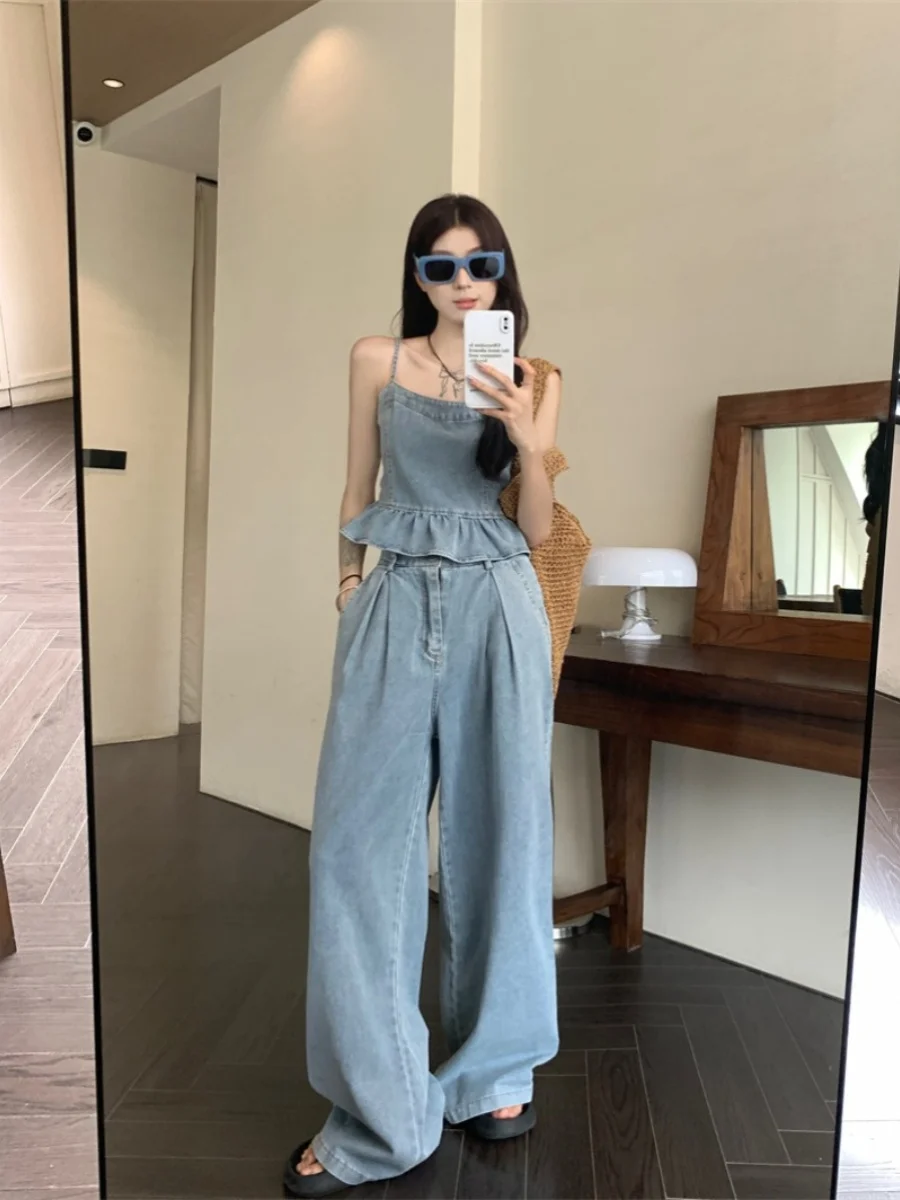 Sweet Spicy Retro Denim Set Women Summer Wood ain Strap Top High Waist Wide Leg Pants Trendy Two Piece Set
Sweet Spicy Retro Denim Set Women Summer Wood ain Strap Top High Waist Wide Leg Pants Trendy Two Piece Set
