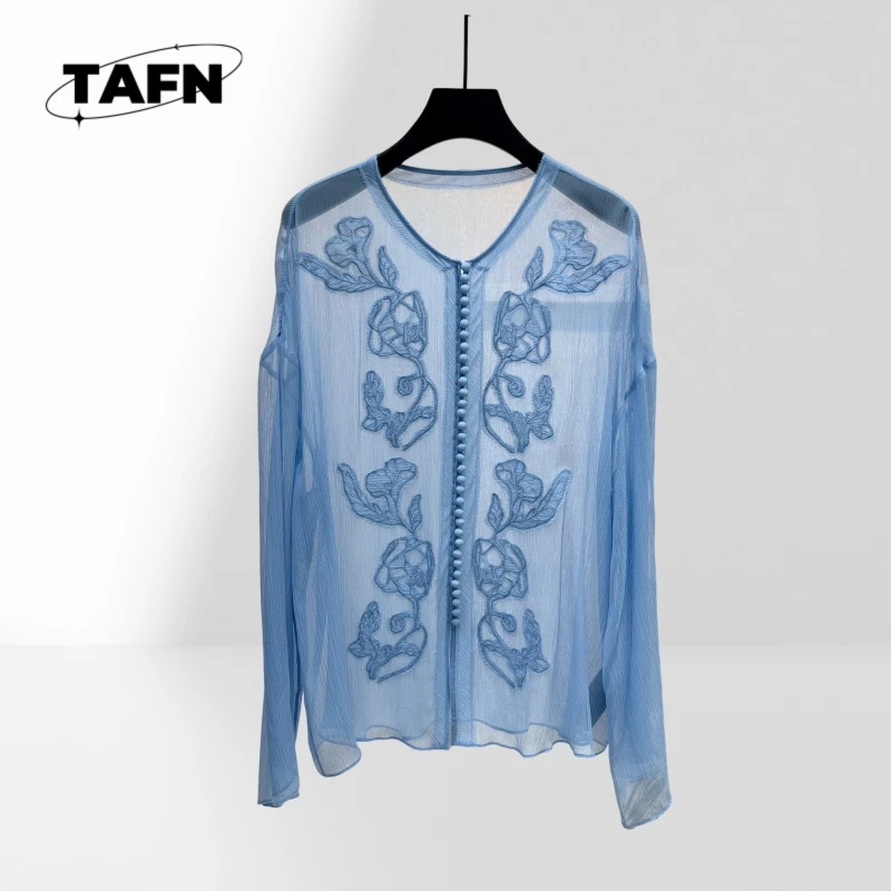 round Neck Single-Breasted Comfortable Exquisite Beautiful Simple Niche 25 New Advanced Texture Lace King A40203
round Neck Single-Breasted Comfortable Exquisite Beautiful Simple Niche 25 New Advanced Texture Lace King A40203