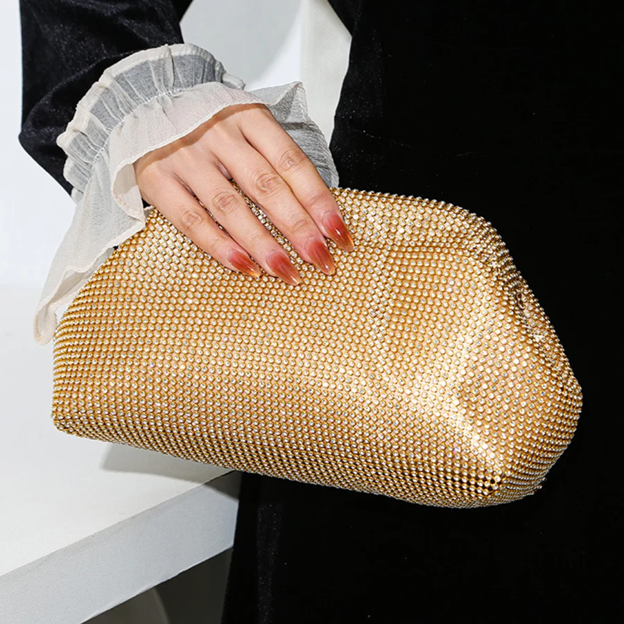 Luxury Designer Rhinestones Clutch Purse Bag for women handle Cloud-shaped bag chains Shoulder Bag evening bag banquet handbags
Luxury Designer Rhinestones Clutch Purse Bag for women handle Cloud-shaped bag chains Shoulder Bag evening bag banquet handbags