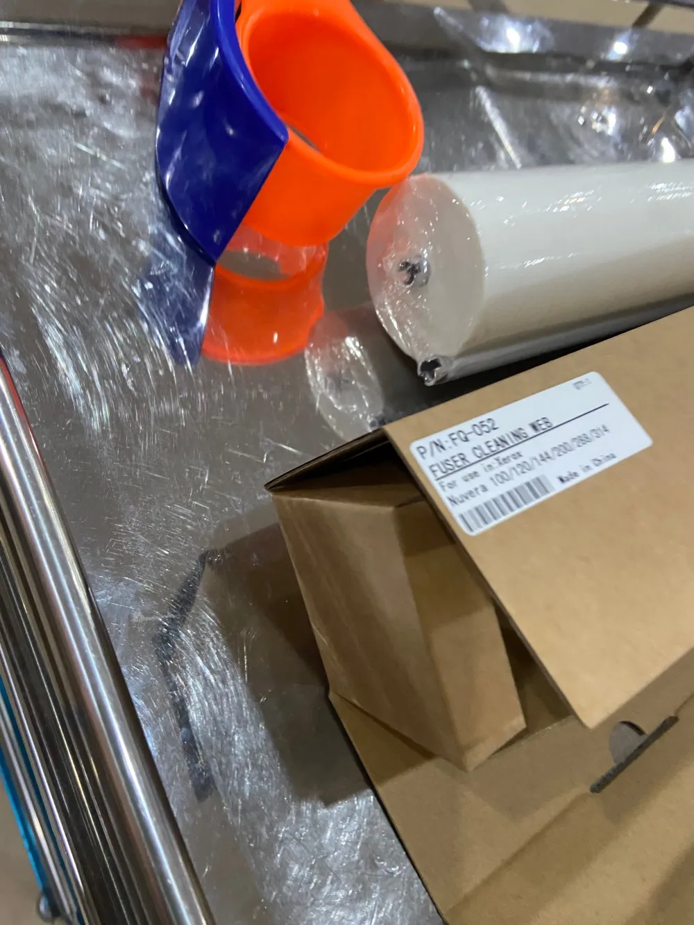 1 шт. ролик для чистки фьюзера 005K12641 для Xerox Nuvera 100 120 144 200 288
1 шт. ролик для чистки фьюзера 005K12641 для Xerox Nuvera 100 120 144 200 288