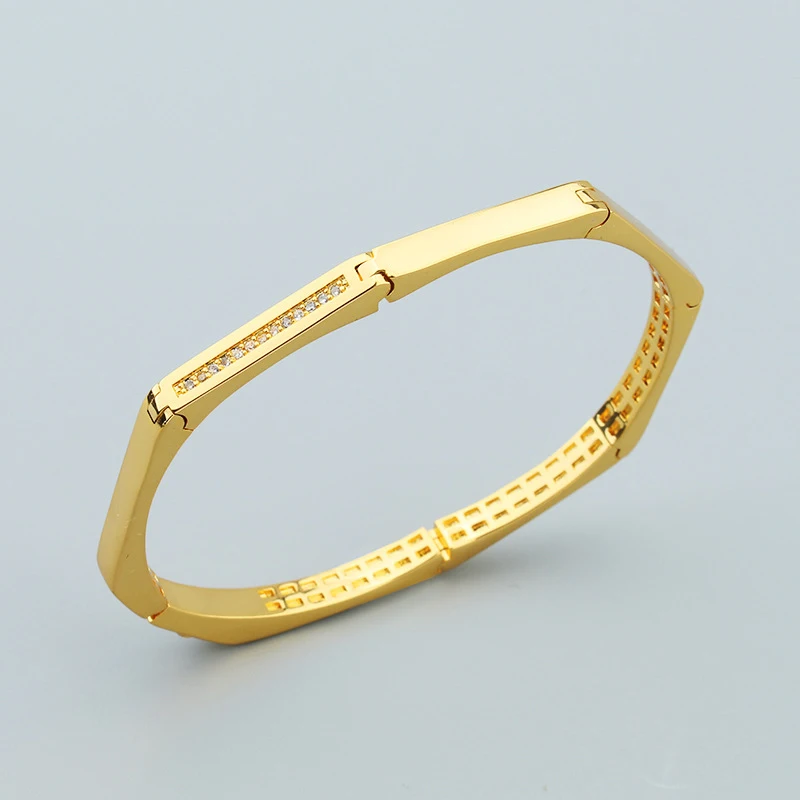 Luxury Retro Bamboo Titanium Bracelet European American Fashion Zircon Micro-Inlaid Personality Jewelry Accessory
Luxury Retro Bamboo Titanium Bracelet European American Fashion Zircon Micro-Inlaid Personality Jewelry Accessory