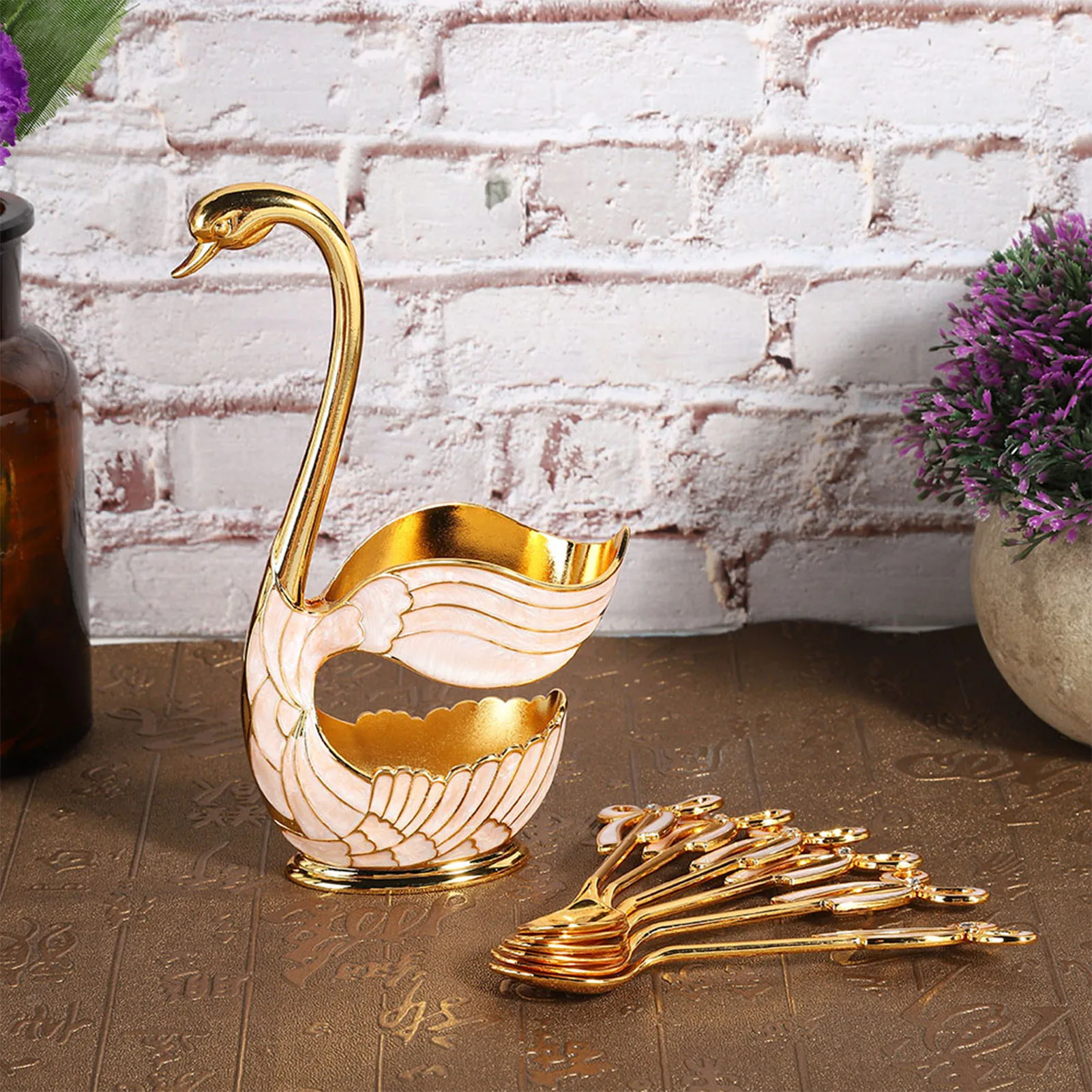Coffee Dessert Spoon Set European Style Elegant Swan Fruit Scoop Holder Decorative Tableware Gold
Coffee Dessert Spoon Set European Style Elegant Swan Fruit Scoop Holder Decorative Tableware Gold