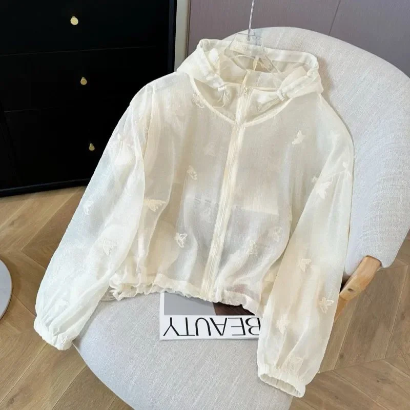 Women's Embroidery Jacket Sweatshirt Summer Sun Protection Cl Fashionable Protective Clothing for Ladies with Hood Design
Women's Embroidery Jacket Sweatshirt Summer Sun Protection Cl Fashionable Protective Clothing for Ladies with Hood Design