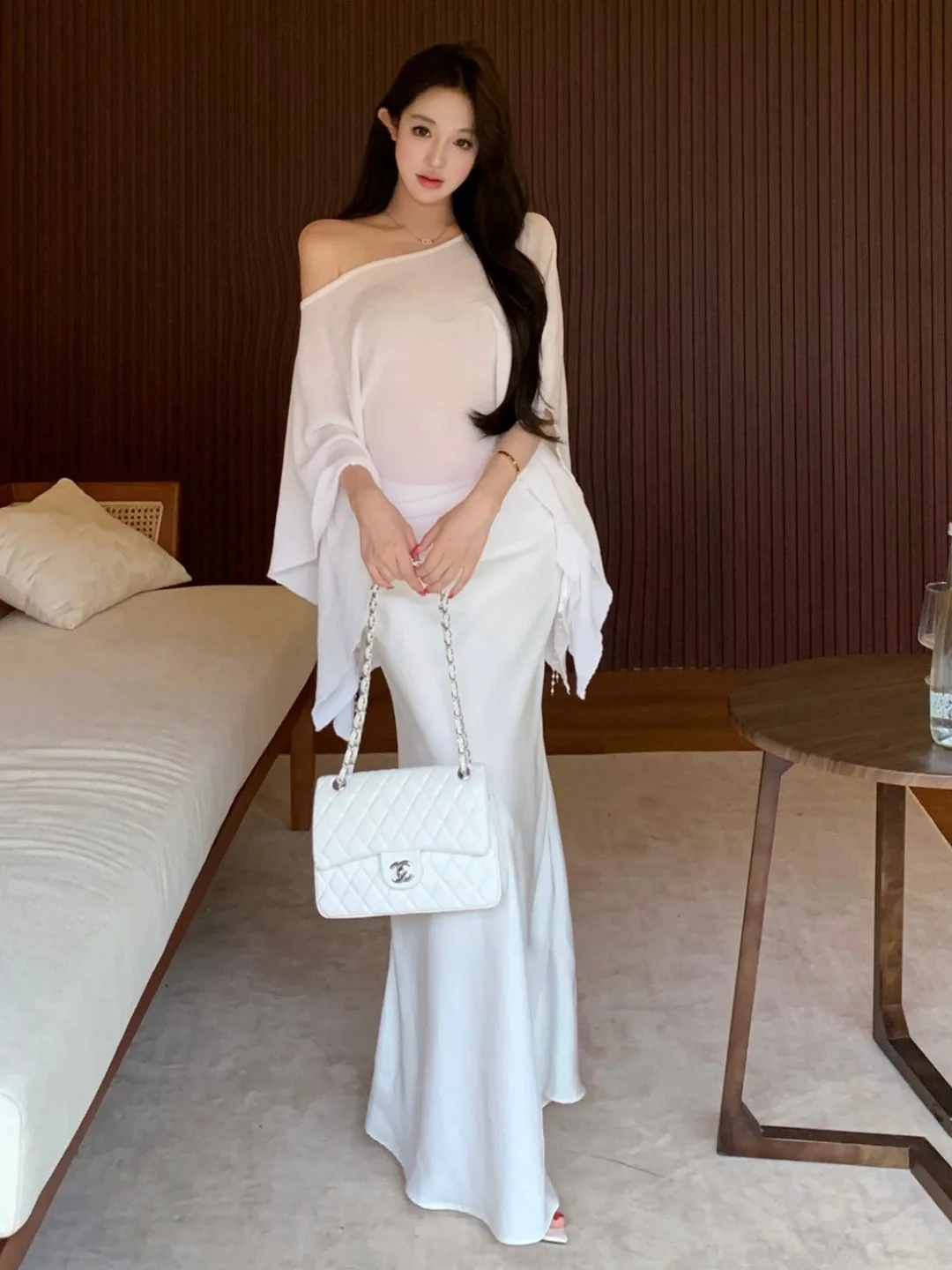 Spicy Girl One-Shoulder Cover-Up Tank Top And Skirt Two-Piece Set Summer New Waist-Cinching Slimming Shoulder Exposure Design...
Spicy Girl One-Shoulder Cover-Up Tank Top And Skirt Two-Piece Set Summer New Waist-Cinching Slimming Shoulder Exposure Design...