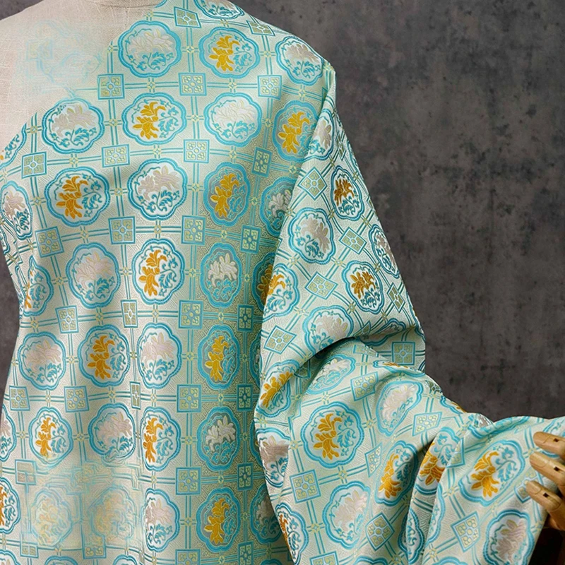 Light Subtle Brocade Jacquard Yarn-Dyed Chinese Style Tang Suit Qipao Vest Spring Summer Breathable Lightweight Women Clothing
Light Subtle Brocade Jacquard Yarn-Dyed Chinese Style Tang Suit Qipao Vest Spring Summer Breathable Lightweight Women Clothing