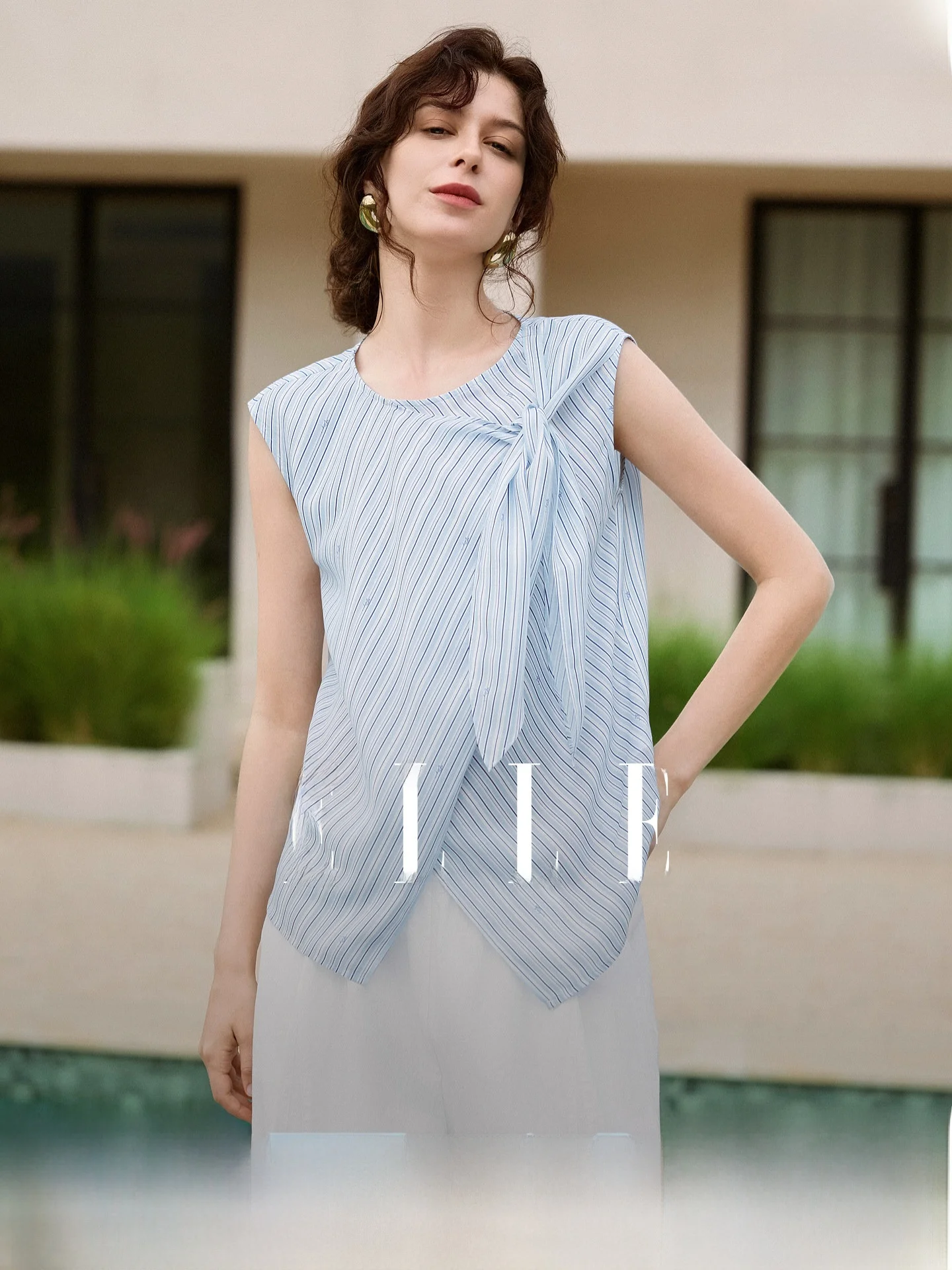 Elle Design Knot Sash Sleeveless Shirt Women's Summer New Loose Commute Shirt Polyester Fiber round Neck Regular Length
Elle Design Knot Sash Sleeveless Shirt Women's Summer New Loose Commute Shirt Polyester Fiber round Neck Regular Length