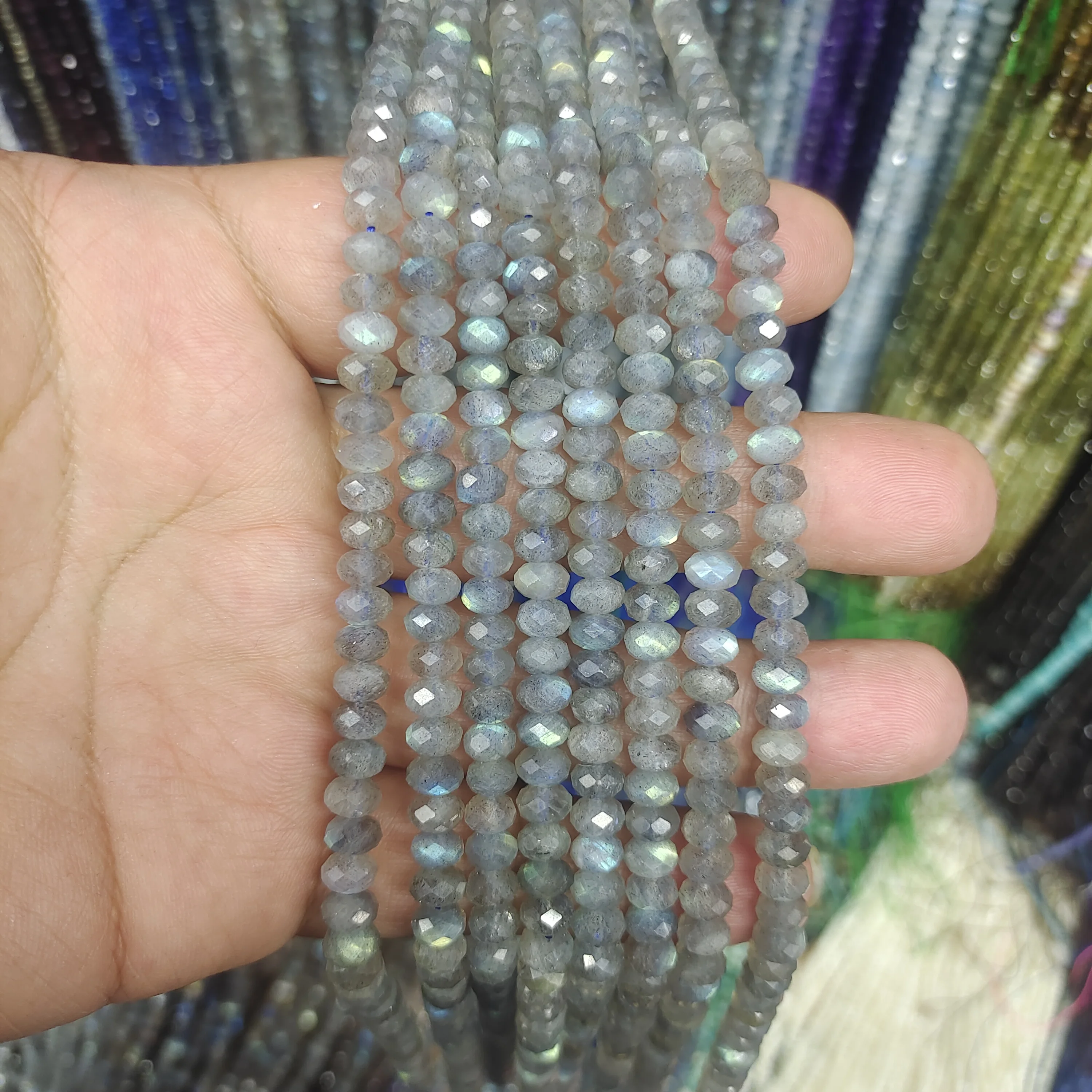 Natural Labradorite Stone Loose r Beads for Jewelry Making DIY Faceted Rondelle Handmade Bracelet Accessories
Natural Labradorite Stone Loose r Beads for Jewelry Making DIY Faceted Rondelle Handmade Bracelet Accessories
