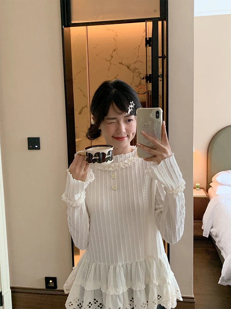 Douxiao House Lace Long Sve Color Base irt Design Sense of Chic White Color Match All T-irt Top for Women
Douxiao House Lace Long Sve Color Base irt Design Sense of Chic White Color Match All T-irt Top for Women