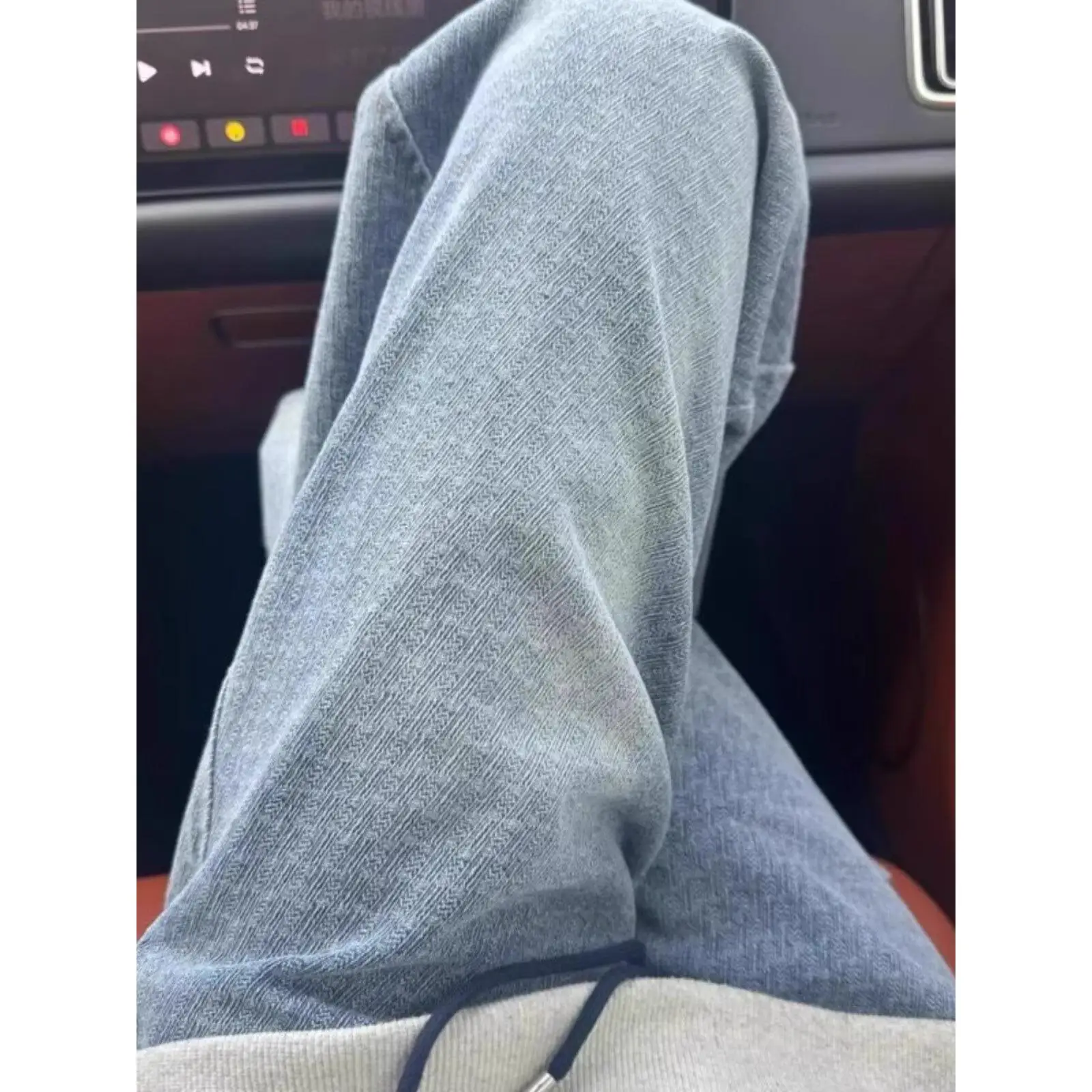 American Retro Blue Men's Jeans Autumn Trendy Brand Textured Embroidery Loose High-End Straight Leg Long Pants
American Retro Blue Men's Jeans Autumn Trendy Brand Textured Embroidery Loose High-End Straight Leg Long Pants