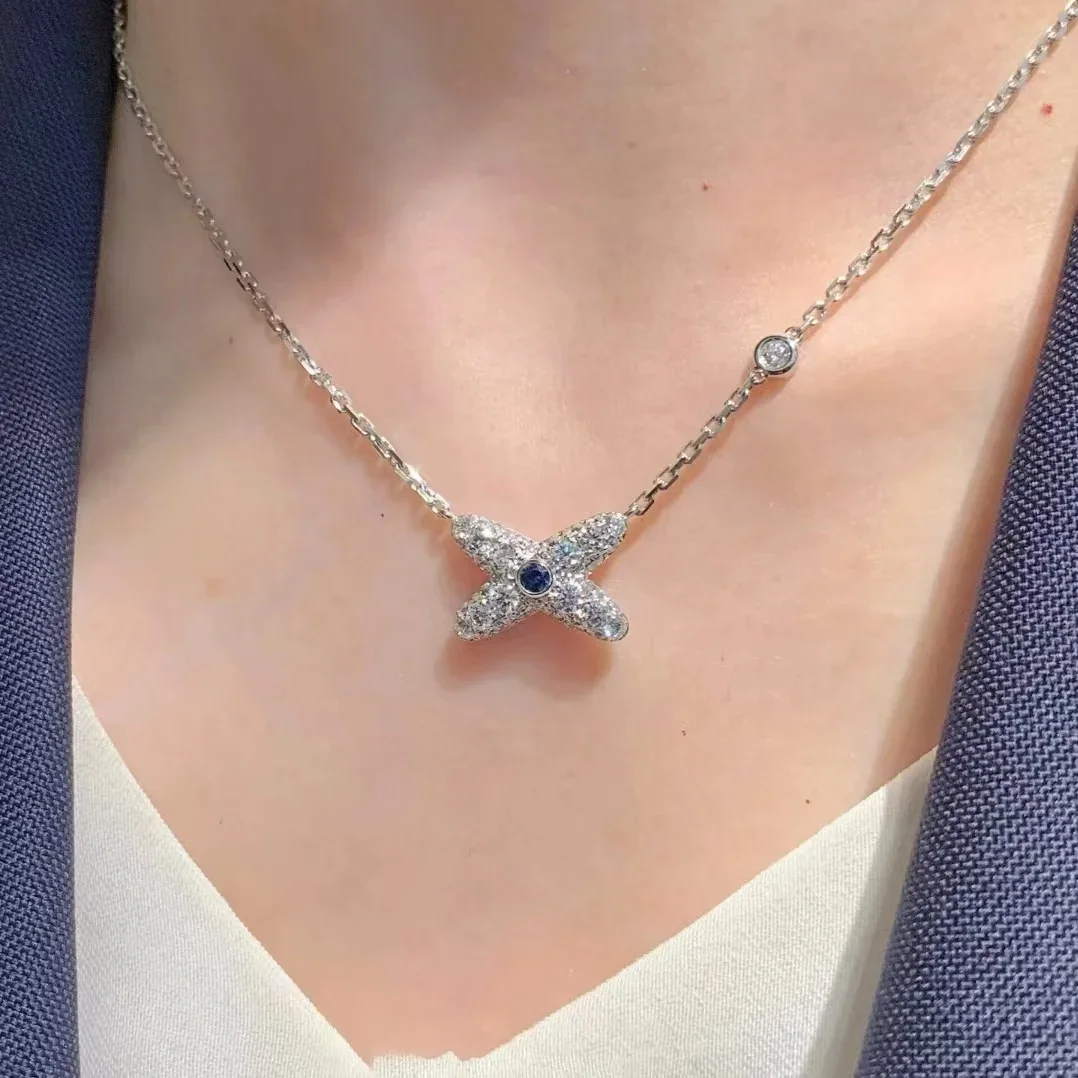 2025 Women's Luxury Diamond Necklace Simple high-end light luxury Internet celebrity necklace couple necklace
2025 Women's Luxury Diamond Necklace Simple high-end light luxury Internet celebrity necklace couple necklace