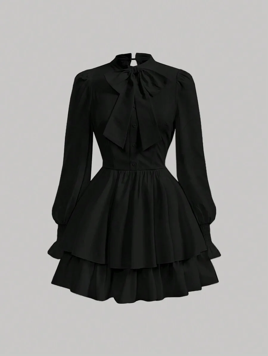 Black Bowknot Lantern Sleeve Peplum Dress with Tiered Skirt
Black Bowknot Lantern Sleeve Peplum Dress with Tiered Skirt