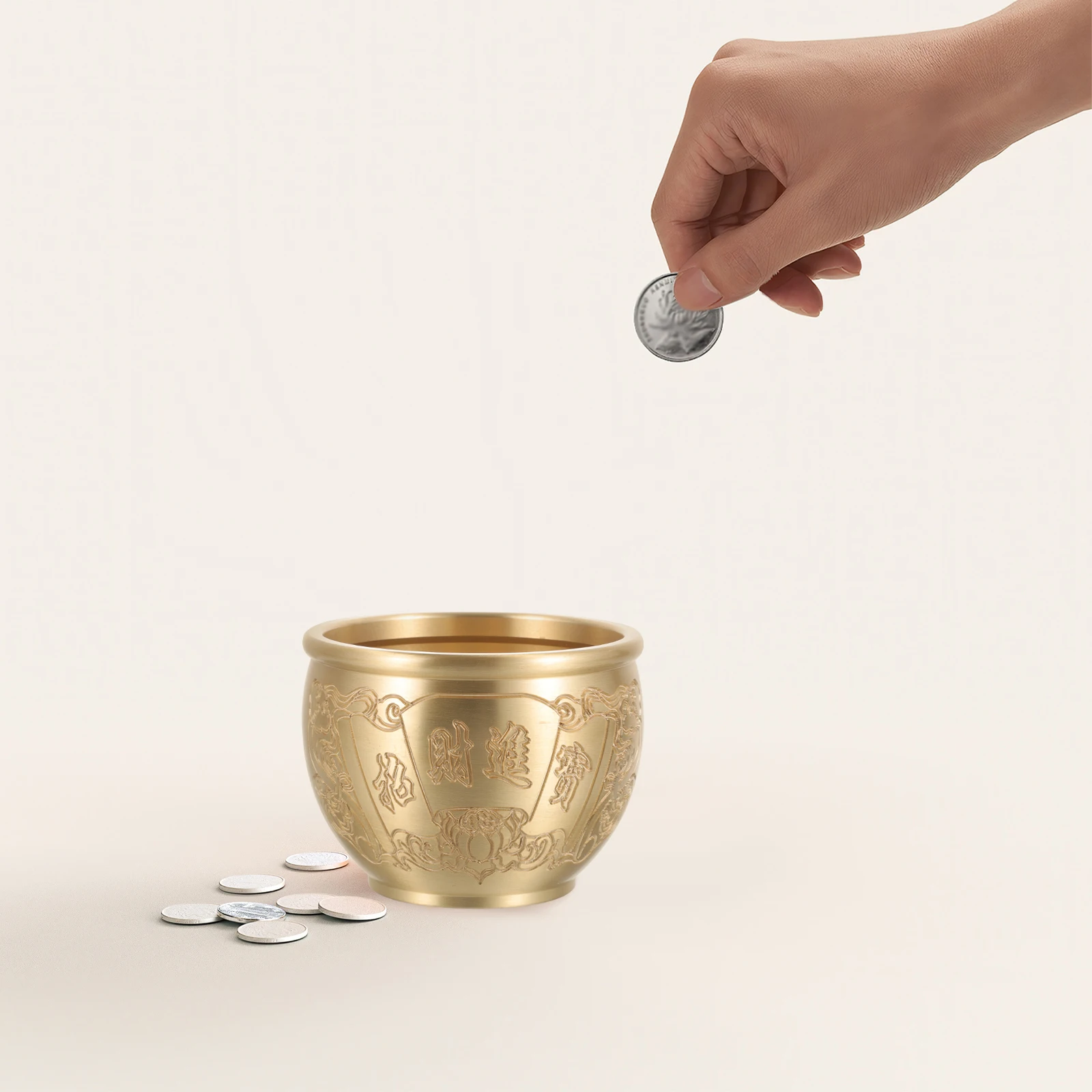 Brass Treasure Desktop Chinese Style Offering Bowl Decorative Small Money Basin Festive Spring Festival Decoration Tabletop
Brass Treasure Desktop Chinese Style Offering Bowl Decorative Small Money Basin Festive Spring Festival Decoration Tabletop