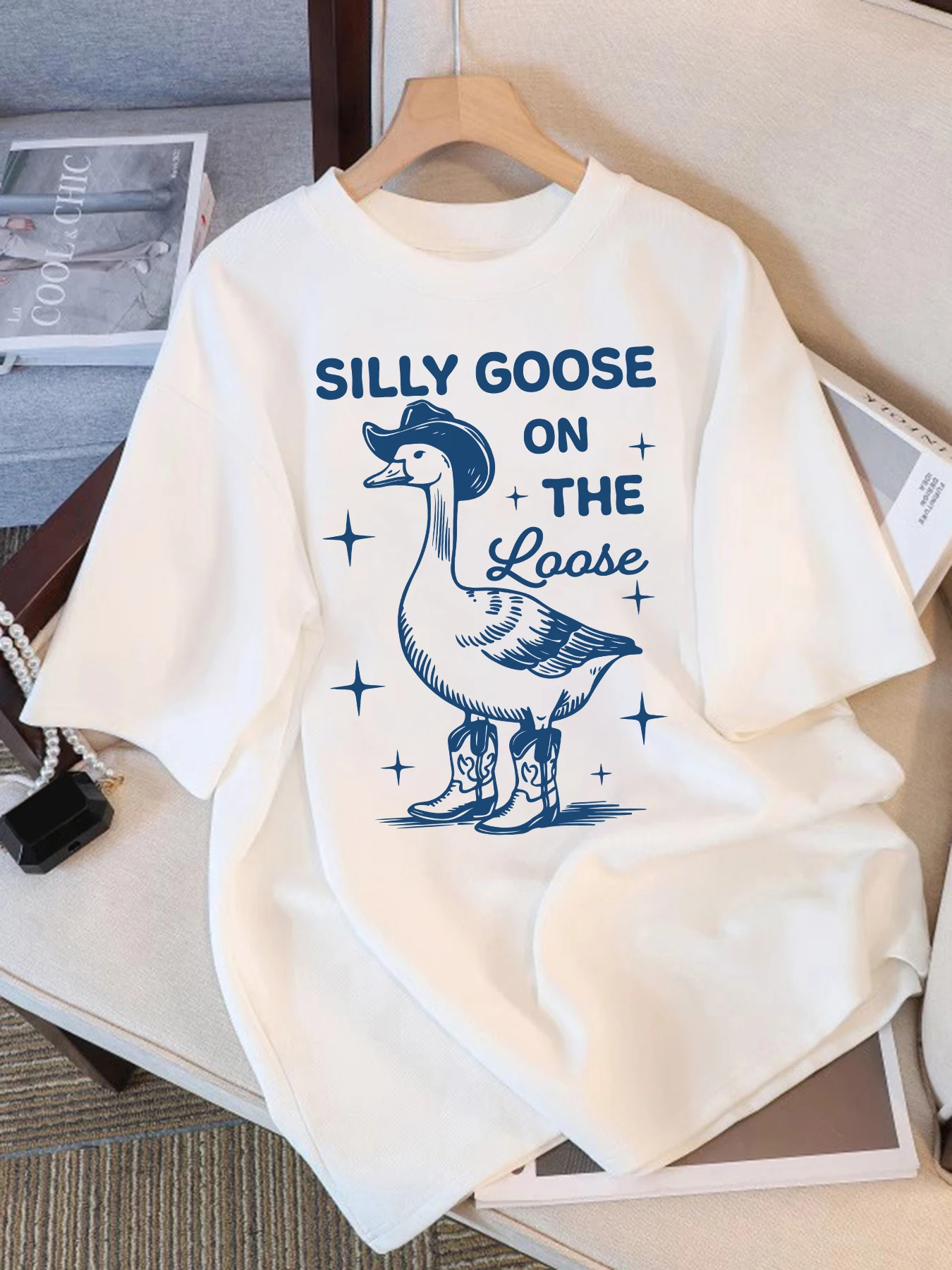 Футболка Silly Cool Goose с принтом Basics, женская летняя повседневная футболка унисекс, модный свободный хлопковый женский винтажный топ с короткими рукавами
Футболка Silly Cool Goose с принтом Basics, женская летняя повседневная футболка унисекс, модный свободный хлопковый женский винтажный топ с короткими рукавами