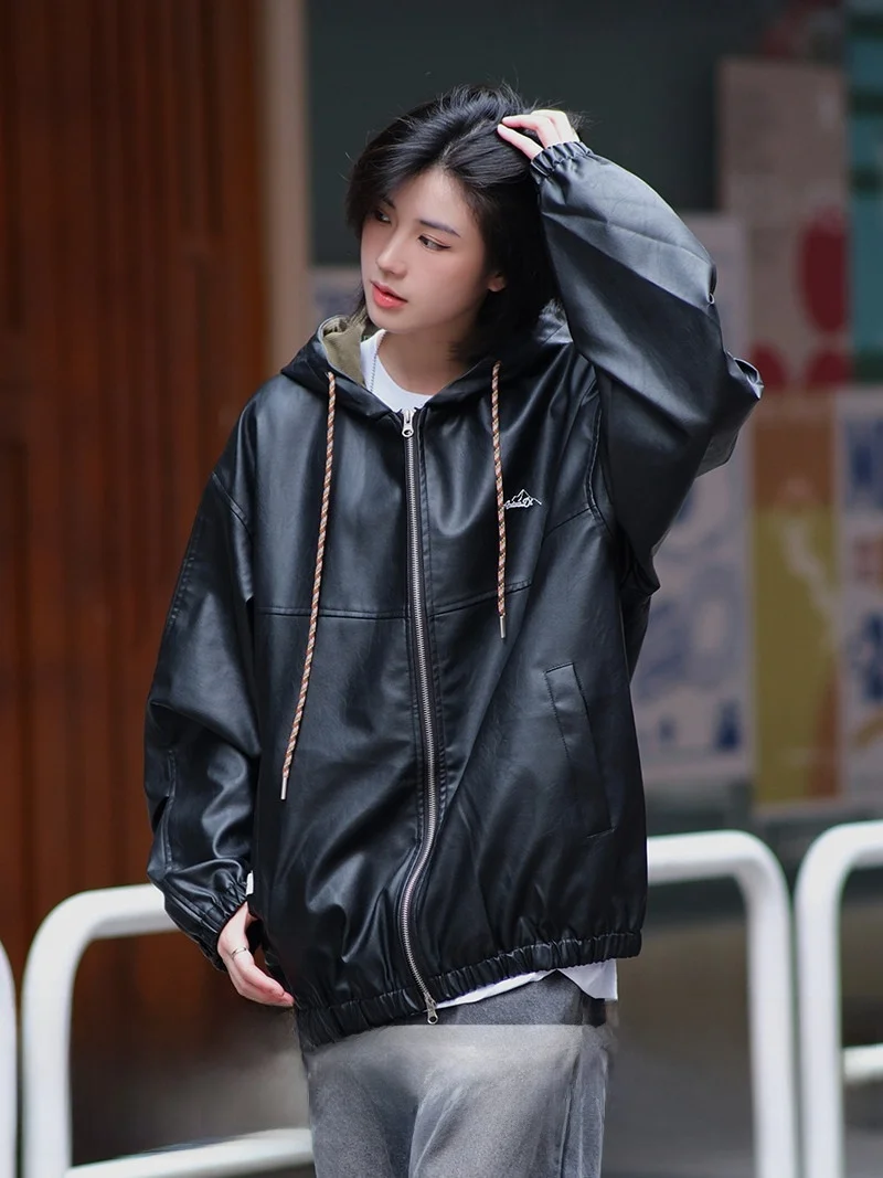 American Retro Hooded Leather Jacket Unisex Motorcycle Jacket Outerwear Street Style Long Sleeve Zipper Closure PU Leather
American Retro Hooded Leather Jacket Unisex Motorcycle Jacket Outerwear Street Style Long Sleeve Zipper Closure PU Leather