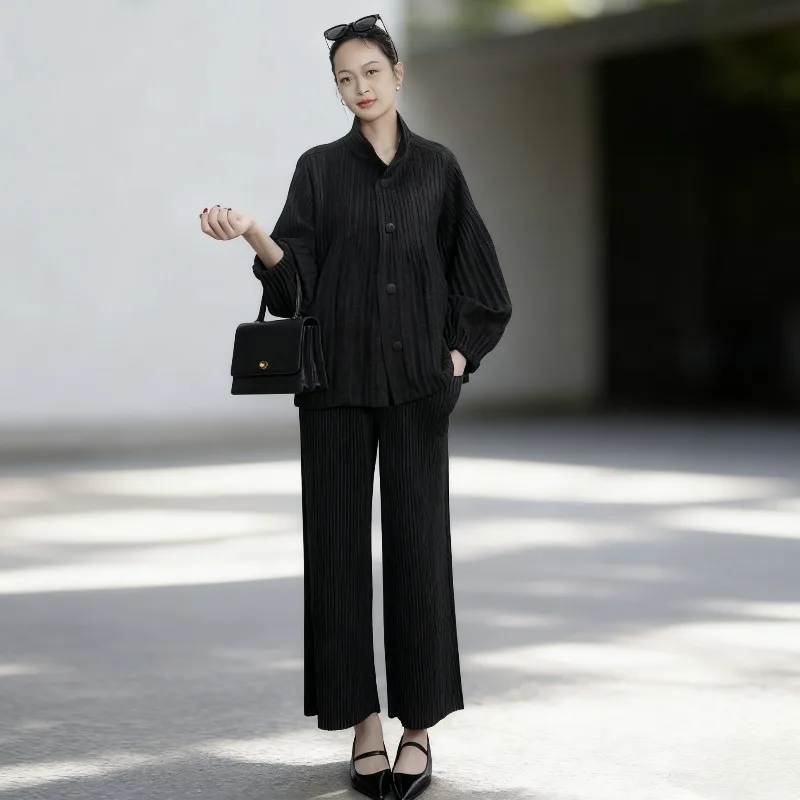 Miyake Folds 2026 весенний новый кардиган, куртка, женские прямые брюки, толстые повседневные повседневные пригородные комплекты из 2 предметов, утолщенная ткань
Miyake Folds 2026 весенний новый кардиган, куртка, женские прямые брюки, толстые повседневные повседневные пригородные комплекты из 2 предметов, утолщенная ткань