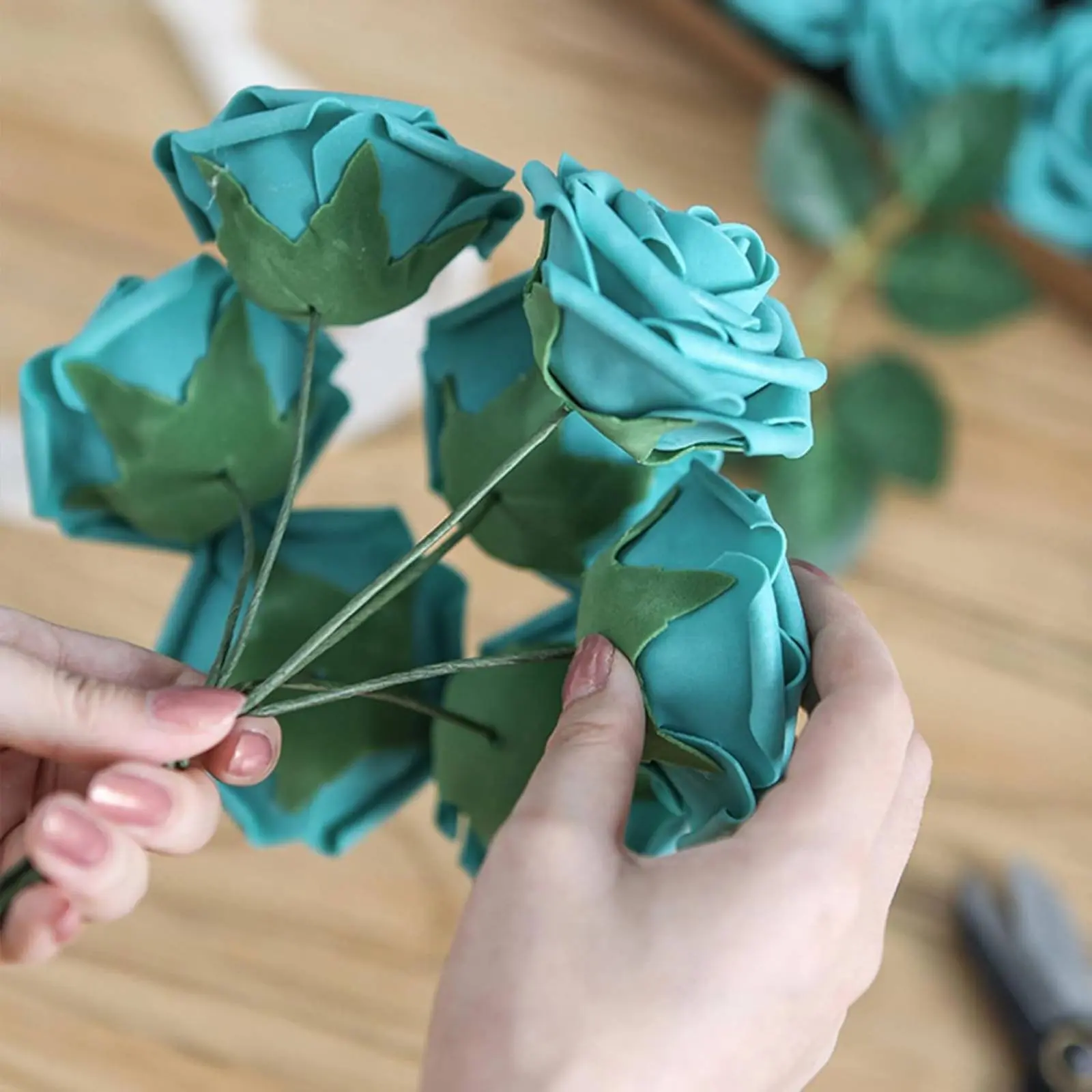 Набор инструментов для самостоятельного оформления цветочных композиций: клейкая флористическая лента и проволока, набор для флористики, эластичная проволока и лента для цветов
Набор инструментов для самостоятельного оформления цветочных композиций: клейкая флористическая лента и проволока, набор для флористики, эластичная проволока и лента для цветов