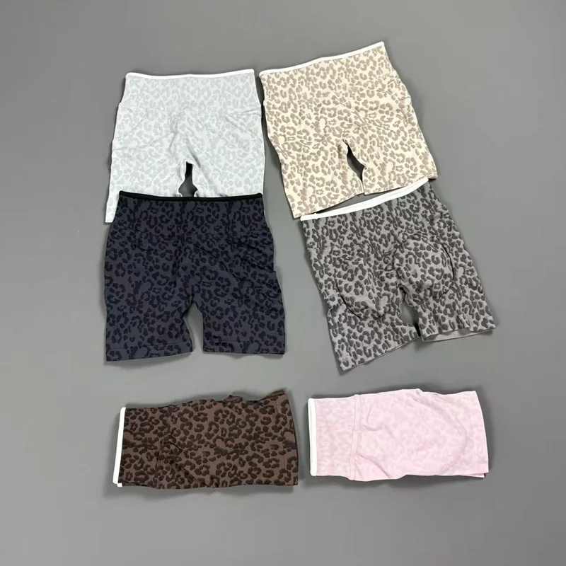 Sports Leopard Print Shorts Women Seamless Butt Lift Biker Pants Stretch Gym Running Fitness Yoga Workout Short Leggings
Sports Leopard Print Shorts Women Seamless Butt Lift Biker Pants Stretch Gym Running Fitness Yoga Workout Short Leggings