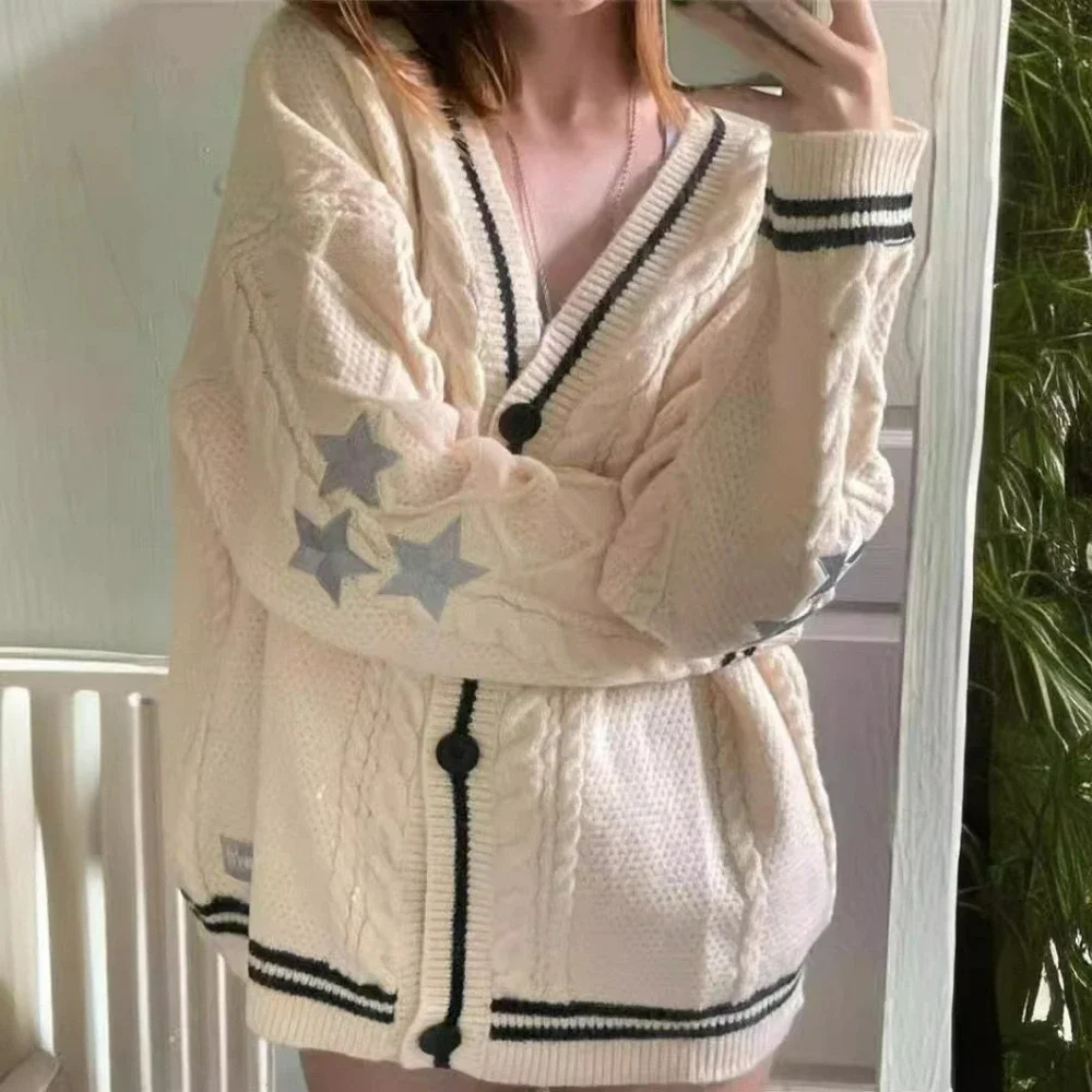 FDEY Women's Embroidered Cardigan V-neck Star Embroidery Knitted Cardigan with Buttons Loose Casual Sweater Jacket
FDEY Women's Embroidered Cardigan V-neck Star Embroidery Knitted Cardigan with Buttons Loose Casual Sweater Jacket
