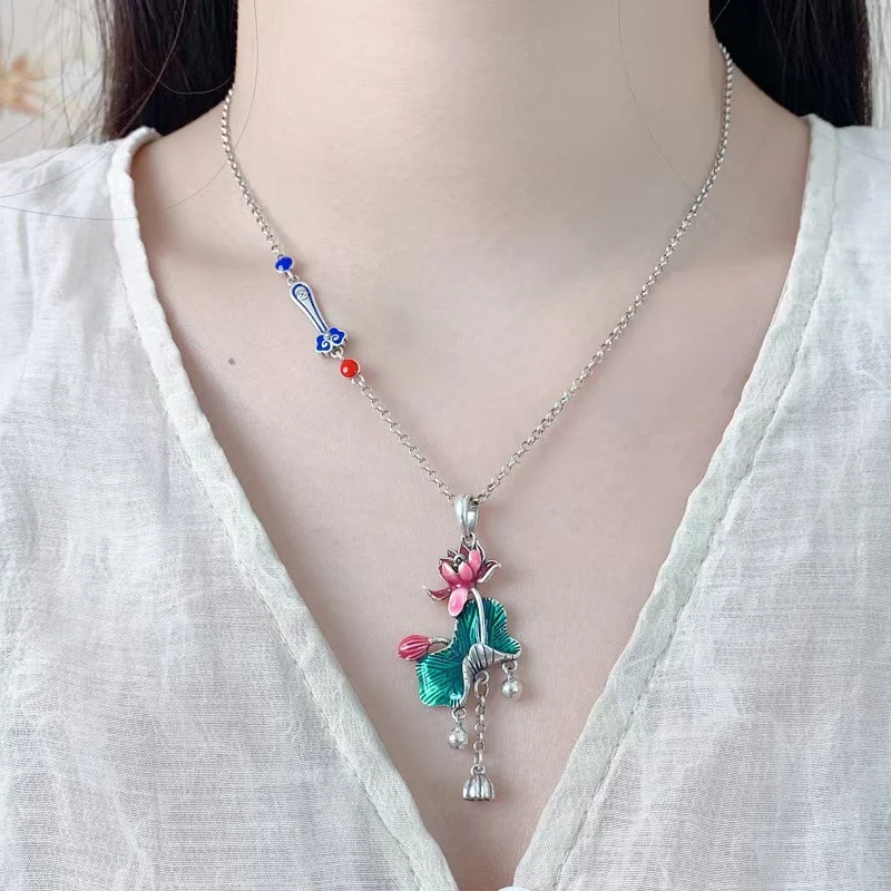 Ethnic Style Colored Enamel Lotus Pendant For Lady Choker Accessories Retro Auspicious Clouds Chain Women Necklace Jewelry Gift
Ethnic Style Colored Enamel Lotus Pendant For Lady Choker Accessories Retro Auspicious Clouds Chain Women Necklace Jewelry Gift