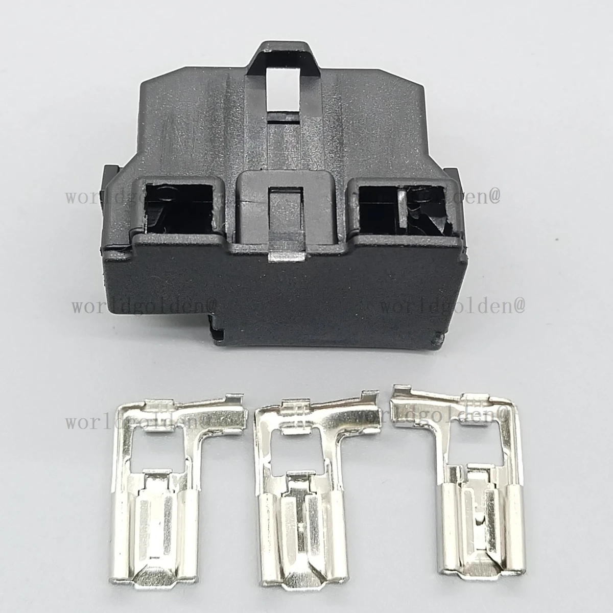 MG631660-5 3PIN Auto Plastic Shell Plug for Cars & Motorcycles, Connect Vehicle Wires And Replace Damaged Original Terminals
MG631660-5 3PIN Auto Plastic Shell Plug for Cars & Motorcycles, Connect Vehicle Wires And Replace Damaged Original Terminals