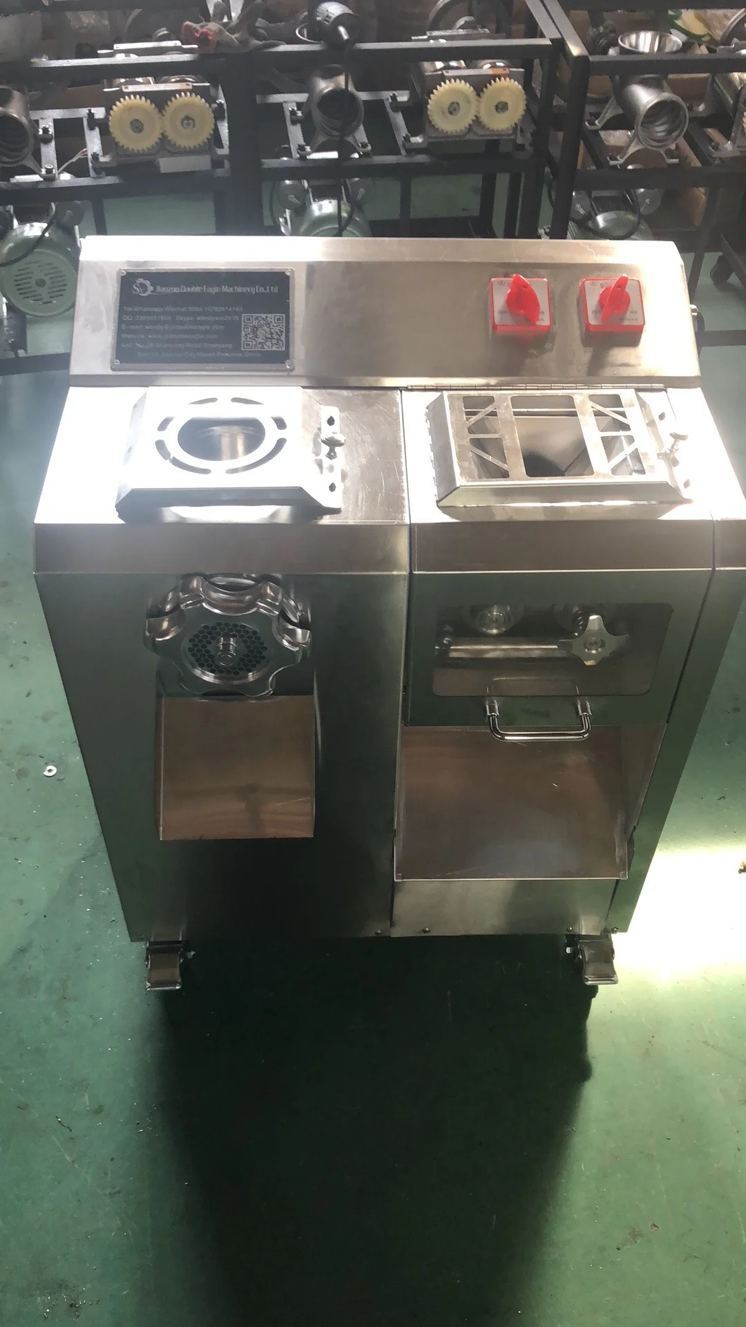 All-in-One Multifunctional Meat Processing Machine Replaceable Blade Fresh Meat Slicer Grinder Shredder Dicer Sausage Stuffer
All-in-One Multifunctional Meat Processing Machine Replaceable Blade Fresh Meat Slicer Grinder Shredder Dicer Sausage Stuffer