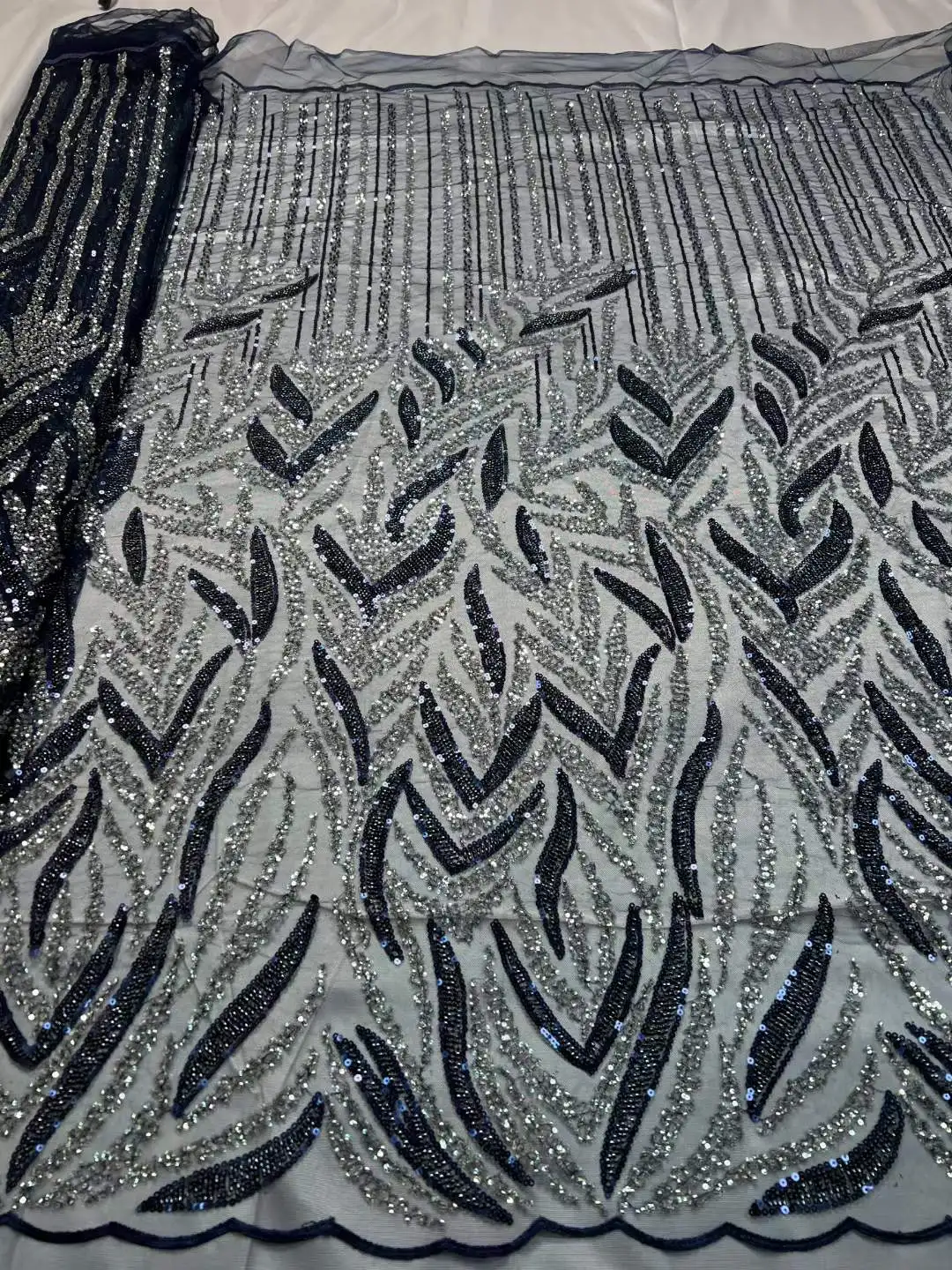 High Quality African Lace Fabric 2024 French Net Sequins Beads Fabric Sewing Embroidered Lace Tulle Nigerian Lace Fabric
High Quality African Lace Fabric 2024 French Net Sequins Beads Fabric Sewing Embroidered Lace Tulle Nigerian Lace Fabric