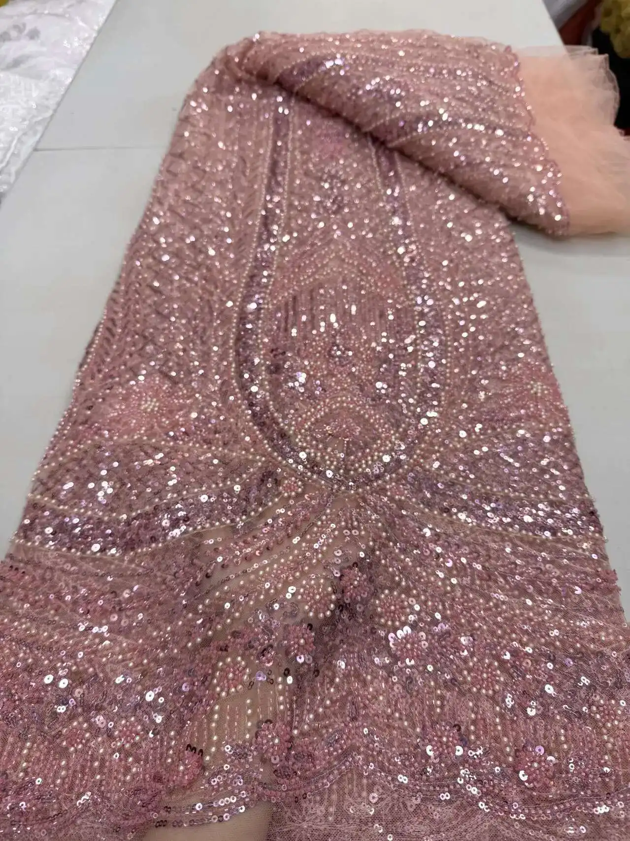 African Lace Fabric 2025 High Quality 5 Yards Beaded Lace Fabric Luxury Royal Blue Sequence Lace Fabric For Evening Dress
African Lace Fabric 2025 High Quality 5 Yards Beaded Lace Fabric Luxury Royal Blue Sequence Lace Fabric For Evening Dress