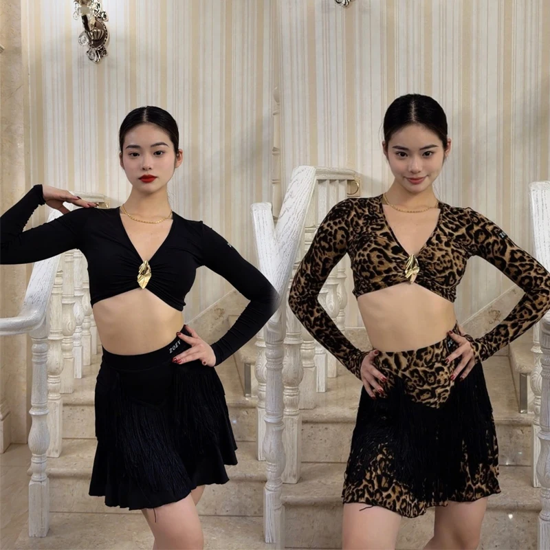 Women'S Latin Dance Suits Suits Long Sleeves Latin Top Tassels Skirt Clothes Adults Chacha Ballroom Dance Costumes SL14915
Women'S Latin Dance Suits Suits Long Sleeves Latin Top Tassels Skirt Clothes Adults Chacha Ballroom Dance Costumes SL14915