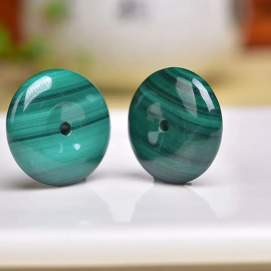Natural Green Malachite Donut Pendant Safe Buckle Pendant With Unique Pattern Crystal Gemstone Jewelry For WOmen Men
Natural Green Malachite Donut Pendant Safe Buckle Pendant With Unique Pattern Crystal Gemstone Jewelry For WOmen Men