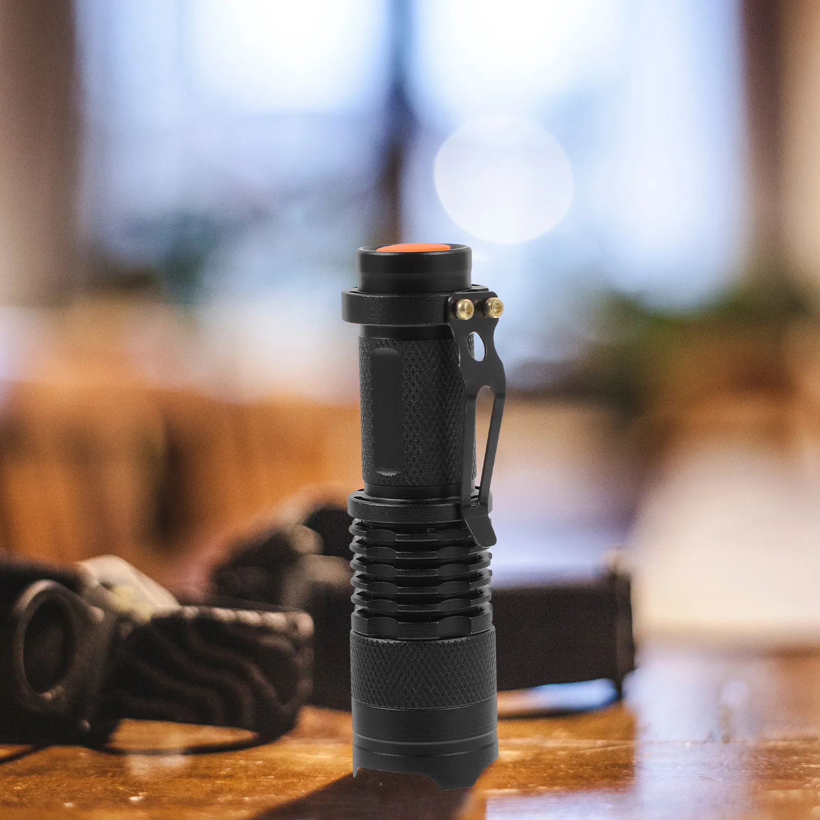 7W Q5 300Lm Mini LED Flashlight Black Waterproof Zoomable Adjustable Focus 3 Modes Portable Outdoor Torch Pocket Clip
7W Q5 300Lm Mini LED Flashlight Black Waterproof Zoomable Adjustable Focus 3 Modes Portable Outdoor Torch Pocket Clip