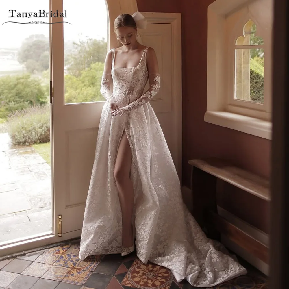 Spaghetti Lace A Line Wedding Dresses ,Square Back Side Split Boho Bridal Gowns DW1028
Spaghetti Lace A Line Wedding Dresses ,Square Back Side Split Boho Bridal Gowns DW1028
