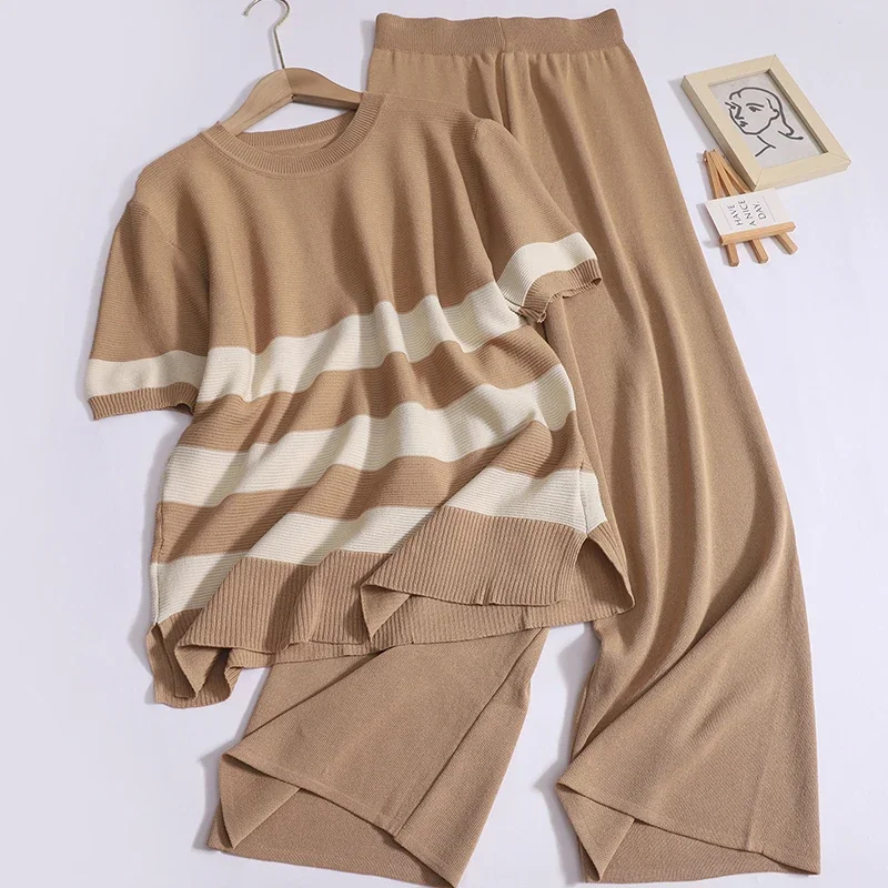 Women Summer Casual Loose Two-piece Set O-neck Short Sleeved Split Striped Top and High Waist Solid Wide Leg Pants Simple Outfit
Women Summer Casual Loose Two-piece Set O-neck Short Sleeved Split Striped Top and High Waist Solid Wide Leg Pants Simple Outfit