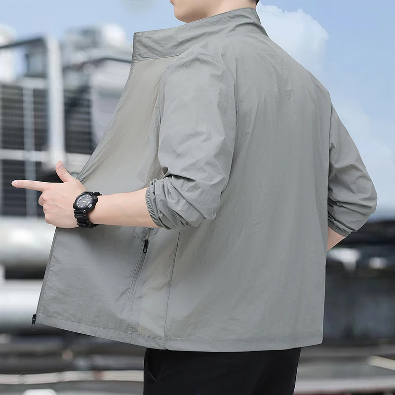 Ultralight Men Summer Skin Clothing Hip Hop Jacket Men High Street Windbreaker Coats Spring Autumn Thin Fashion Brand Jackets
Ultralight Men Summer Skin Clothing Hip Hop Jacket Men High Street Windbreaker Coats Spring Autumn Thin Fashion Brand Jackets