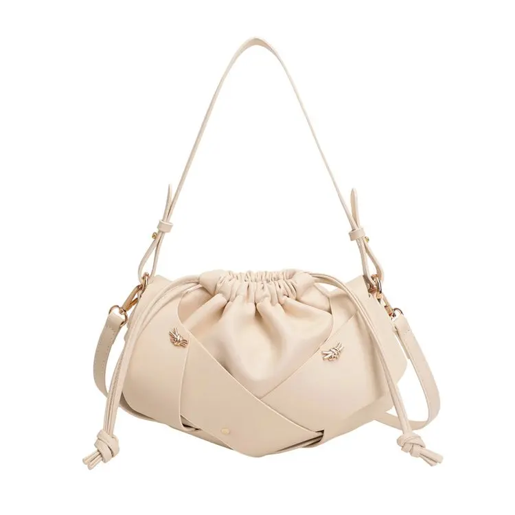 2026 New Cloud Bag, Niche Drawstring Crossbody Bag for Women, High-end Fashion Versatile Shoulder & Underarm Bag
2026 New Cloud Bag, Niche Drawstring Crossbody Bag for Women, High-end Fashion Versatile Shoulder & Underarm Bag
