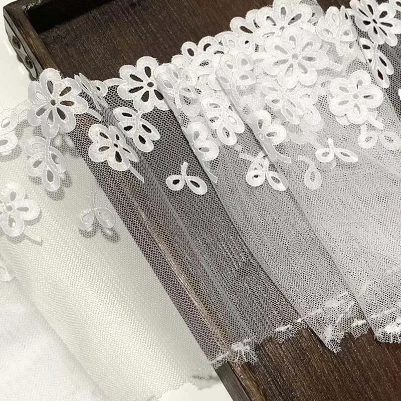 15Yards Hollow out White Floral Embroidery Lace Trim For Skirt Hem Clothes Sewing Material DIY Apparel Dress Fabric
15Yards Hollow out White Floral Embroidery Lace Trim For Skirt Hem Clothes Sewing Material DIY Apparel Dress Fabric