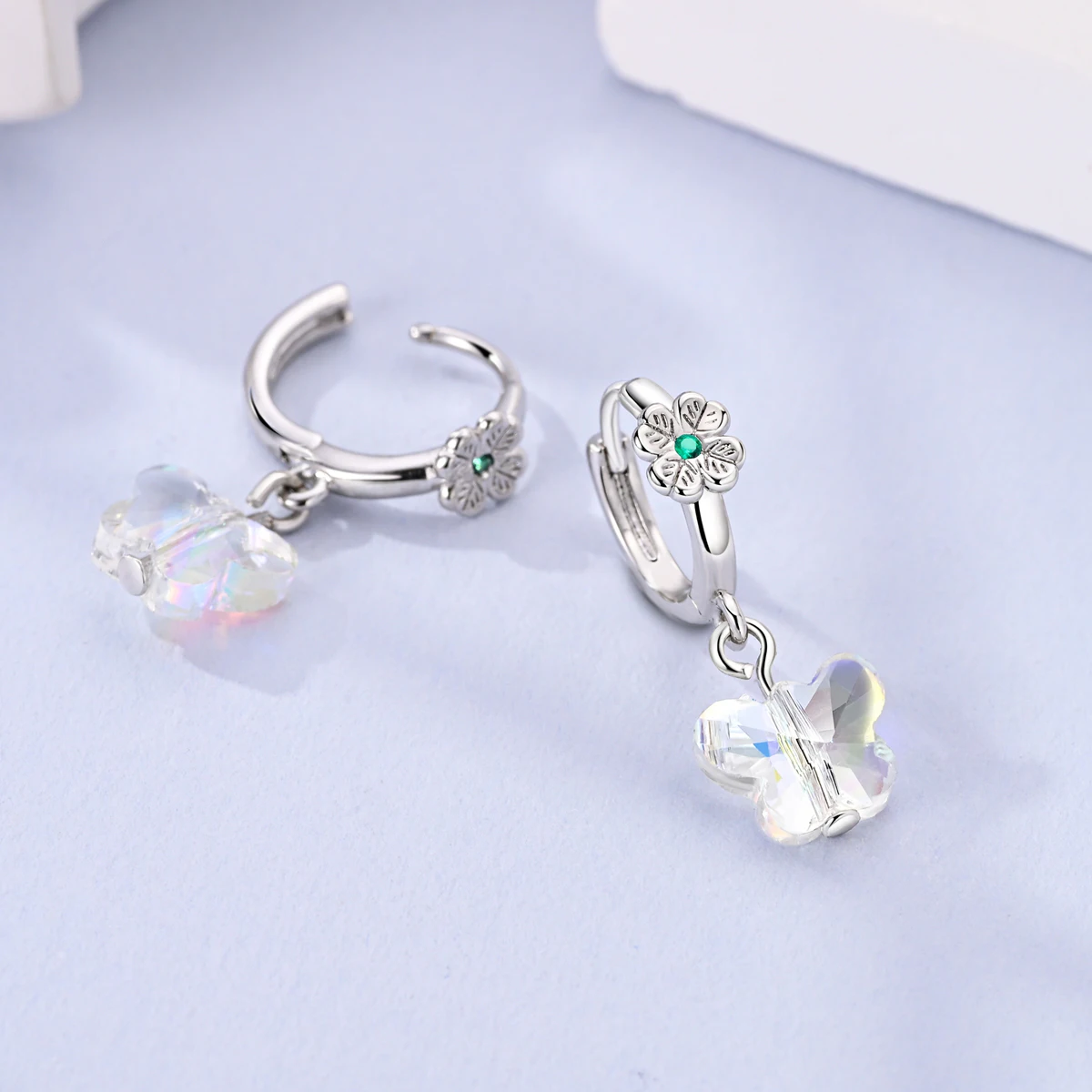 925 Sterling Silver Earring For Woman Butterfly Four-leaf Clover Drop Earring Female Fashion Jewelry
925 Sterling Silver Earring For Woman Butterfly Four-leaf Clover Drop Earring Female Fashion Jewelry
