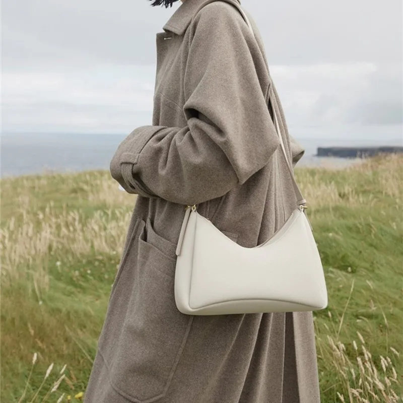 Women's 2025 New Trendy Fashion Casual Underarm Commuter Bag Shoulder Bag Diagonal Cross Bag
Women's 2025 New Trendy Fashion Casual Underarm Commuter Bag Shoulder Bag Diagonal Cross Bag