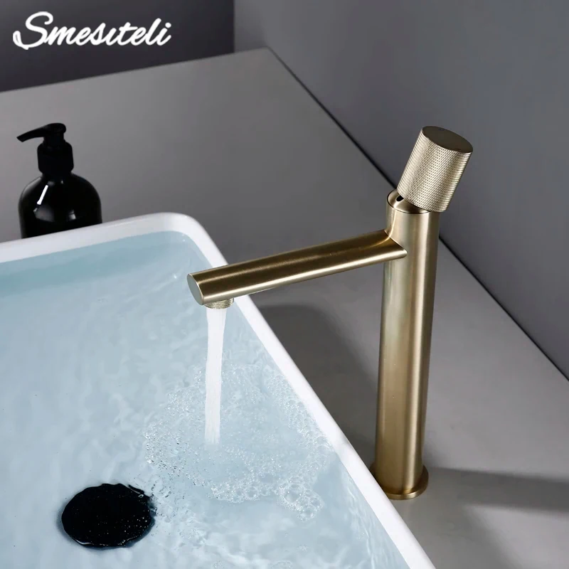 Смеситель для раковины из матового розового золота с рифленой ручкой, смеситель для ванной комнаты с одним отверстием, смеситель для раковины для горячей и холодной воды, монтируемый на палубе
Смеситель для раковины из матового розового золота с рифленой ручкой, смеситель для ванной комнаты с одним отверстием, смеситель для раковины для горячей и холодной воды, монтируемый на палубе