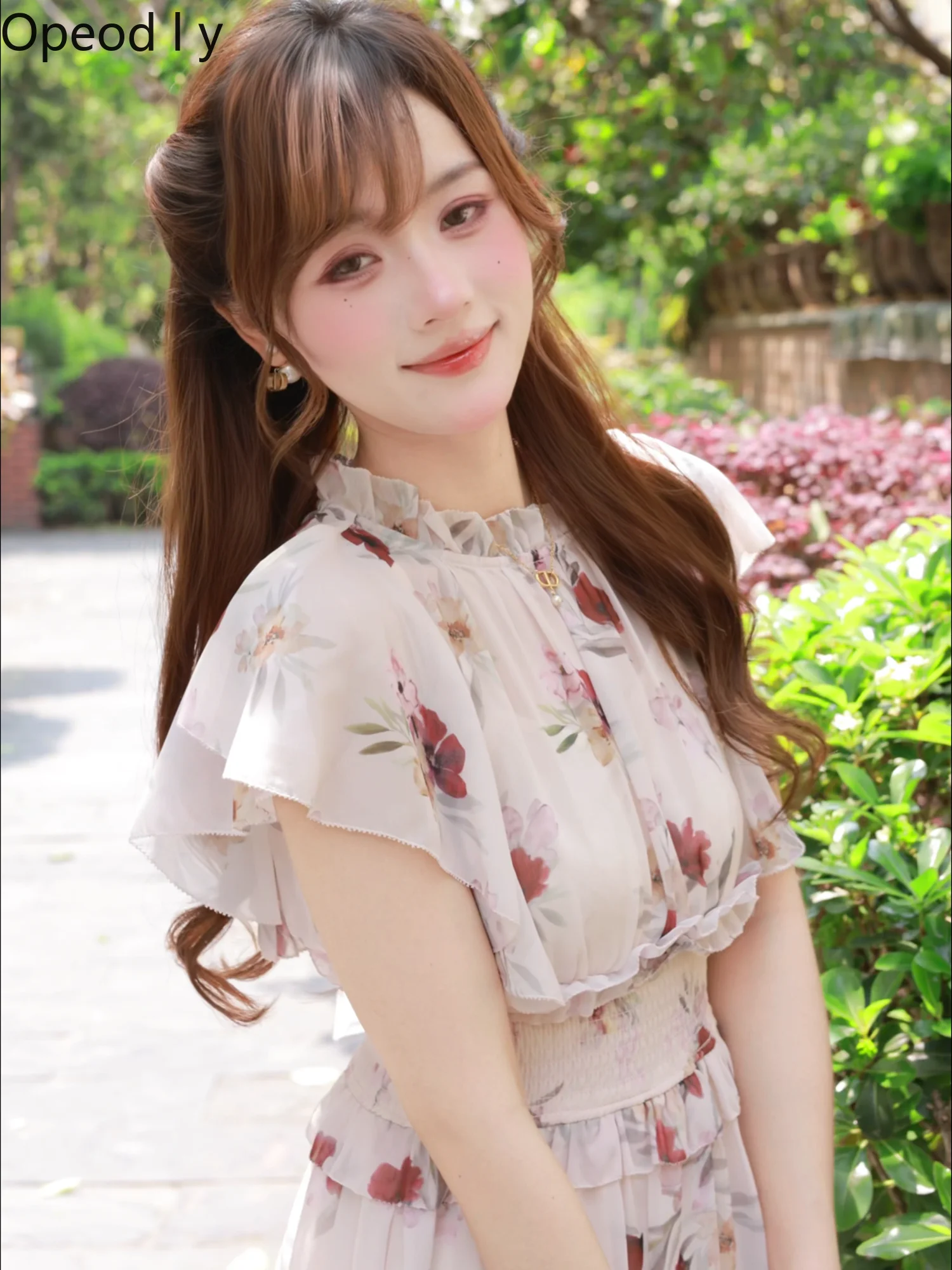 Japanese Sweet Dress Spring and Summer New Sweet Print Stand-up Collar Small Flying Sleeves Waist Slim-fit Elegant Floral Dress
Japanese Sweet Dress Spring and Summer New Sweet Print Stand-up Collar Small Flying Sleeves Waist Slim-fit Elegant Floral Dress