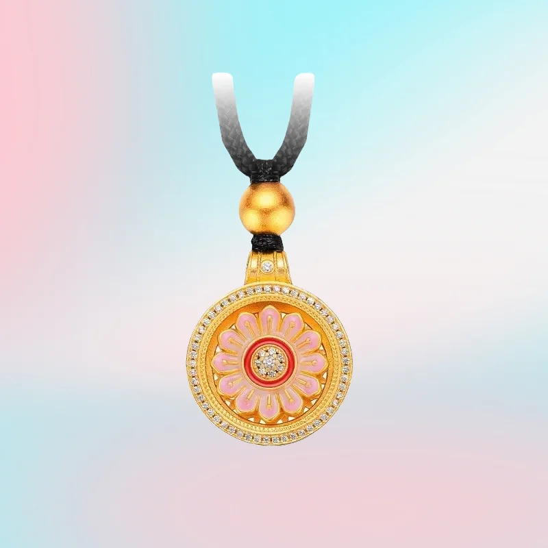 new 999 24K real gold enamel compass pendant with ancient French filigree, burned blue compass, vintage black rope chain pendant
new 999 24K real gold enamel compass pendant with ancient French filigree, burned blue compass, vintage black rope chain pendant